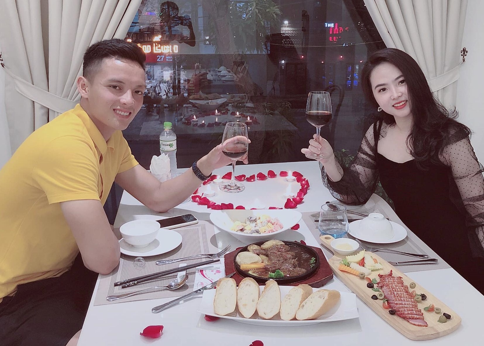 Cuu binh U23 Viet Nam lien tiep don tin vui hinh anh