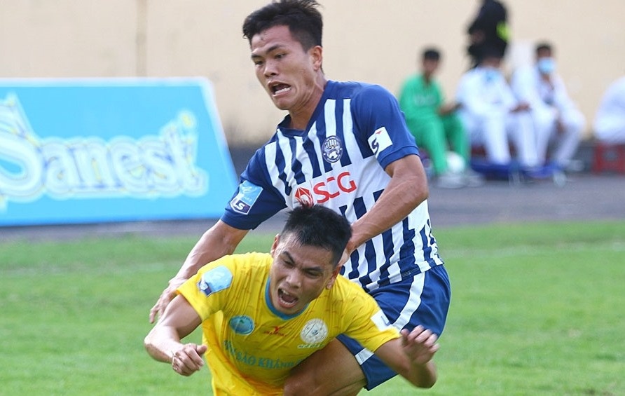 CLB Khanh Hoa truoc canh cua len V.League hinh anh