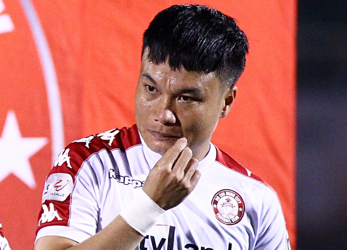 Phi Son doi mat tuong lai roi CLB TP.HCM sau 3 nam hinh anh