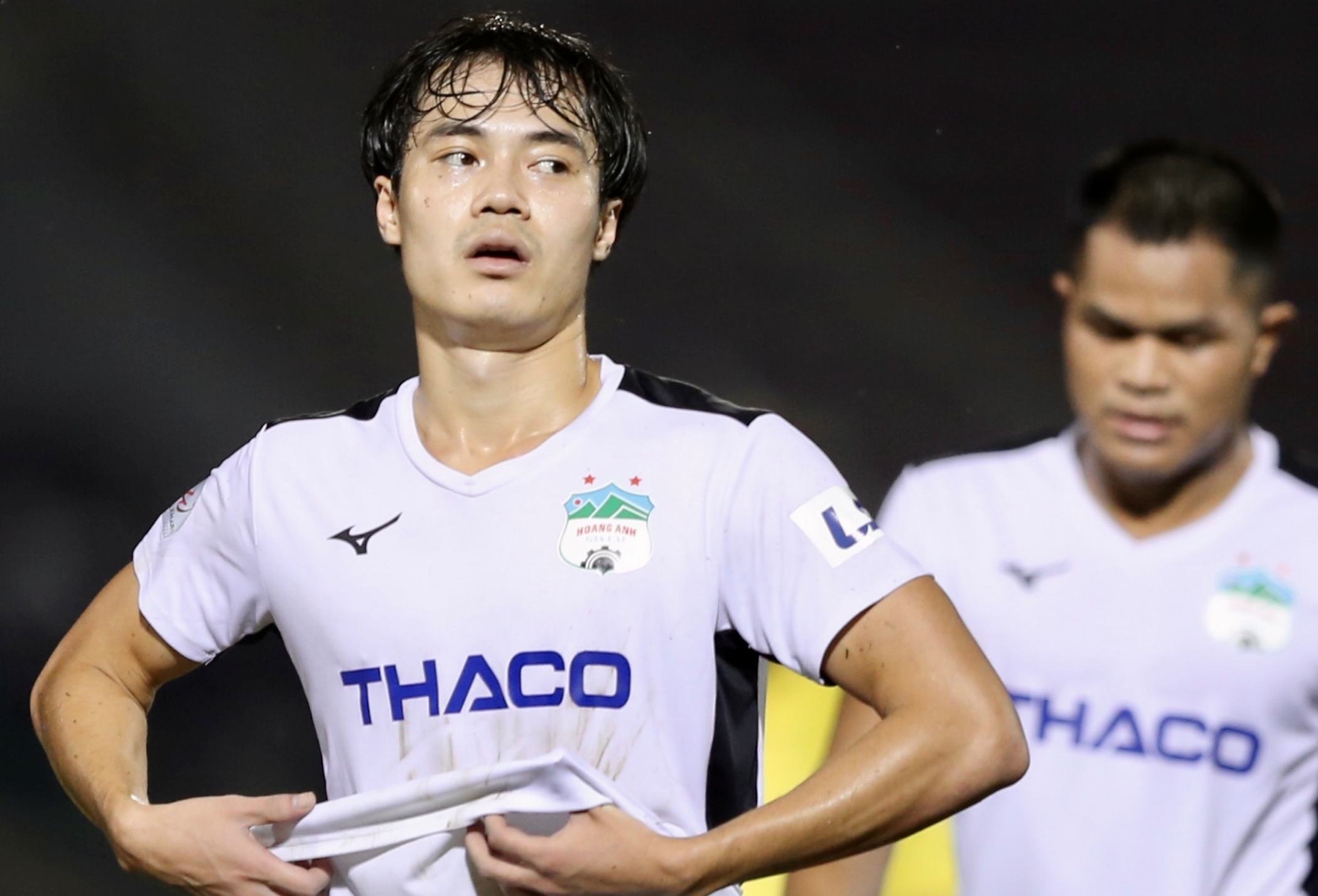 HLV HAGL noi gi sau 5 tran thua lien tiep? hinh anh