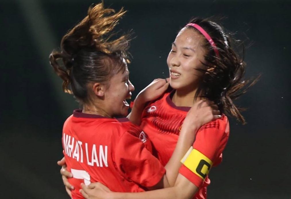 Doi du tuyen Viet Nam vo dich som giai U16 Quoc gia hinh anh