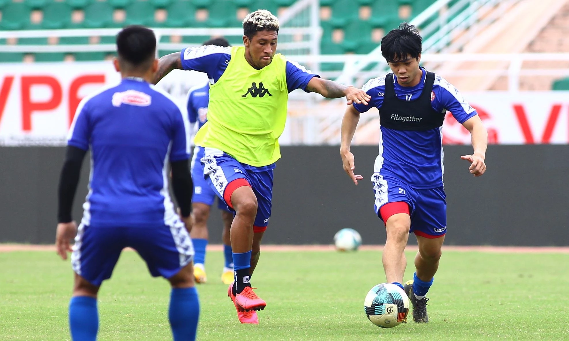 dam cuoi cong phuong anh 1