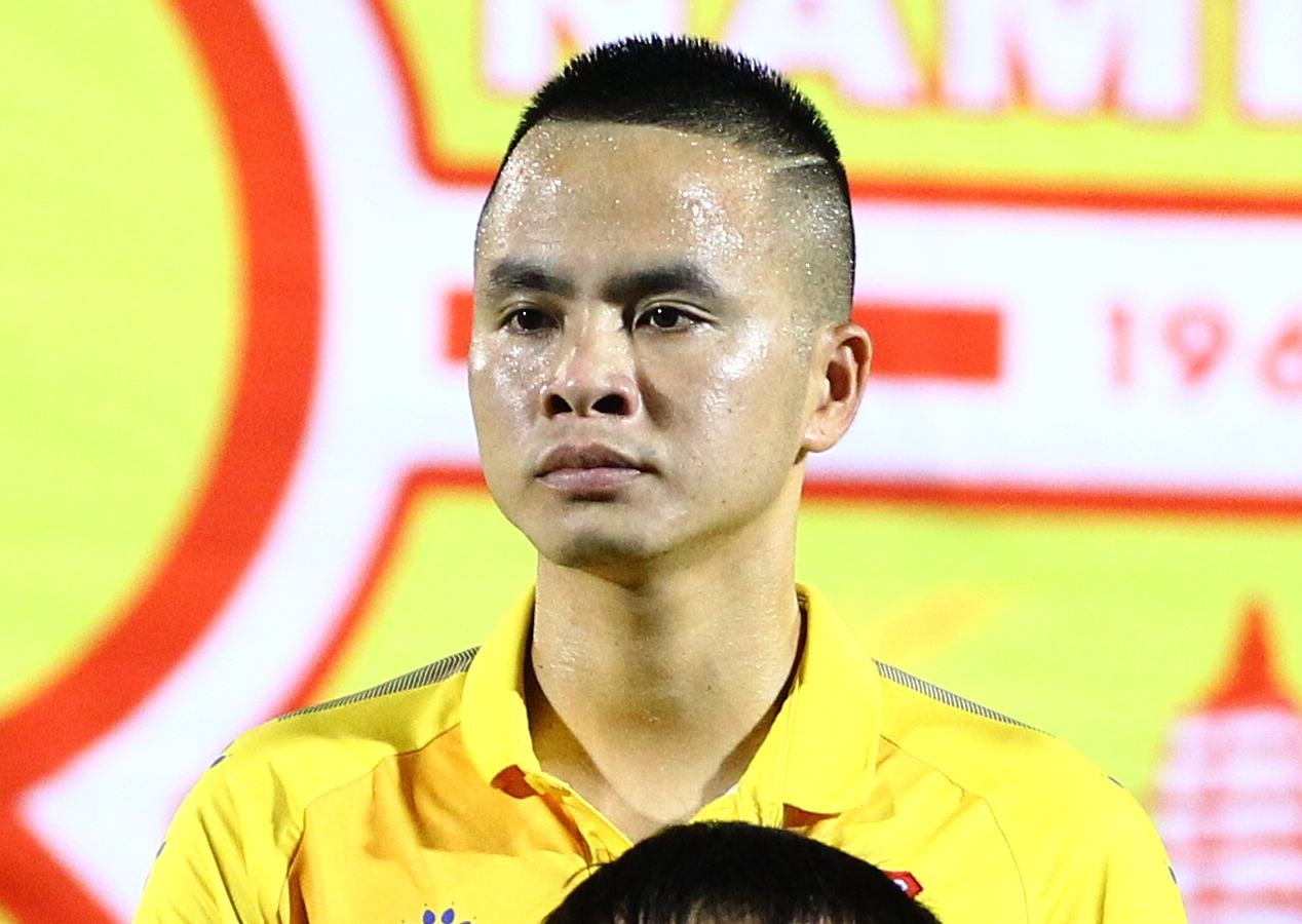 CLB TP.HCM chieu mo tan binh thu 3 hinh anh