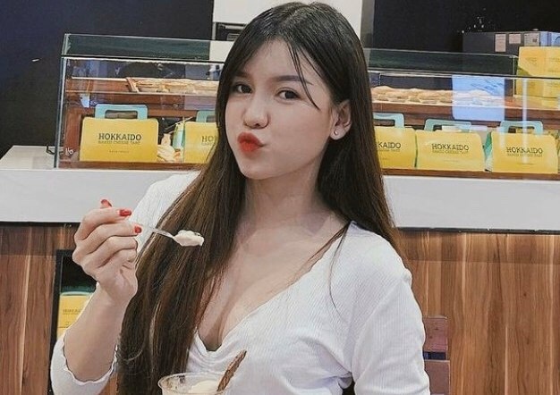 Ban gai sang Thai Lan tham Van Lam hinh anh