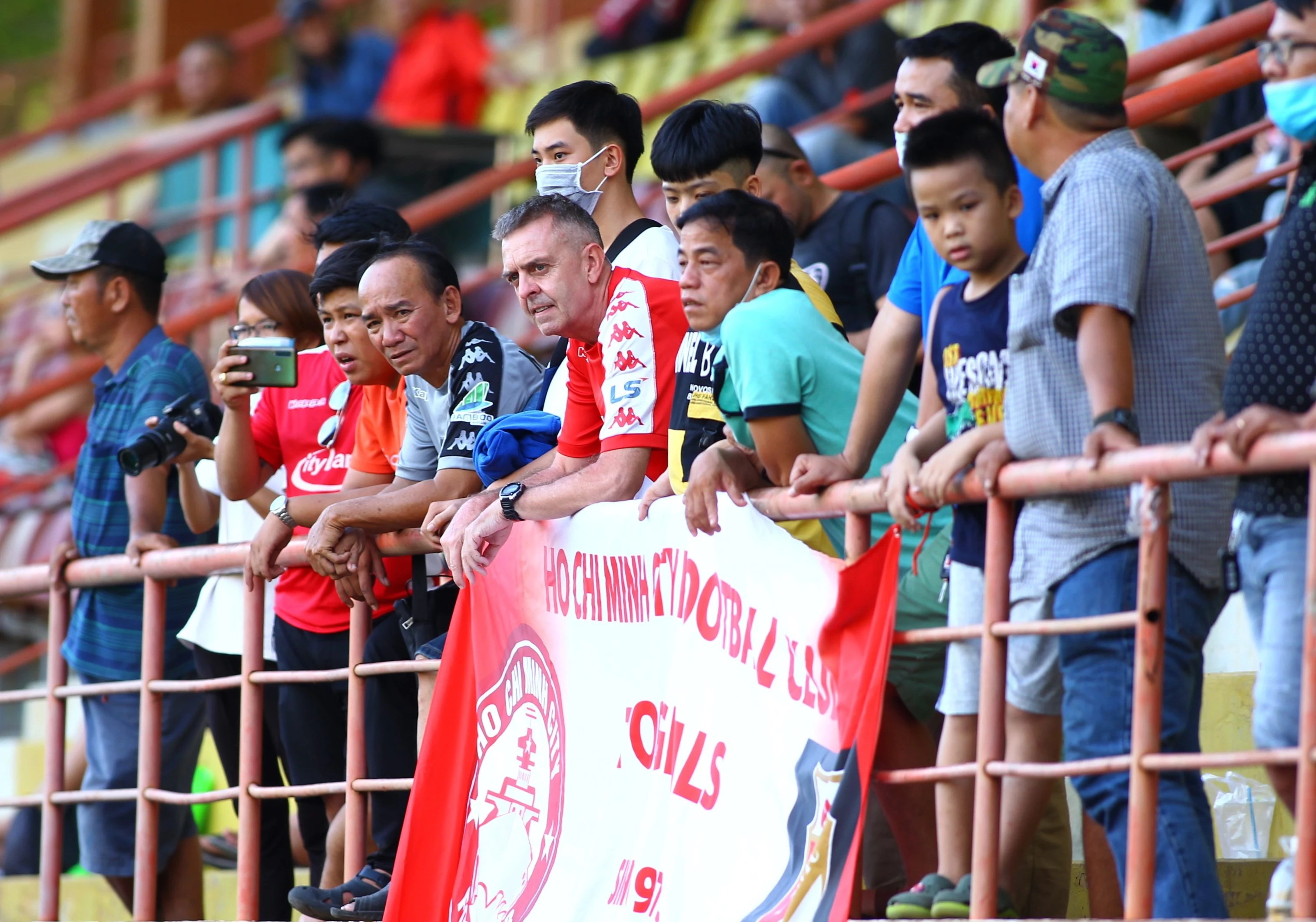 hlv polking clb tp.hcm anh 9