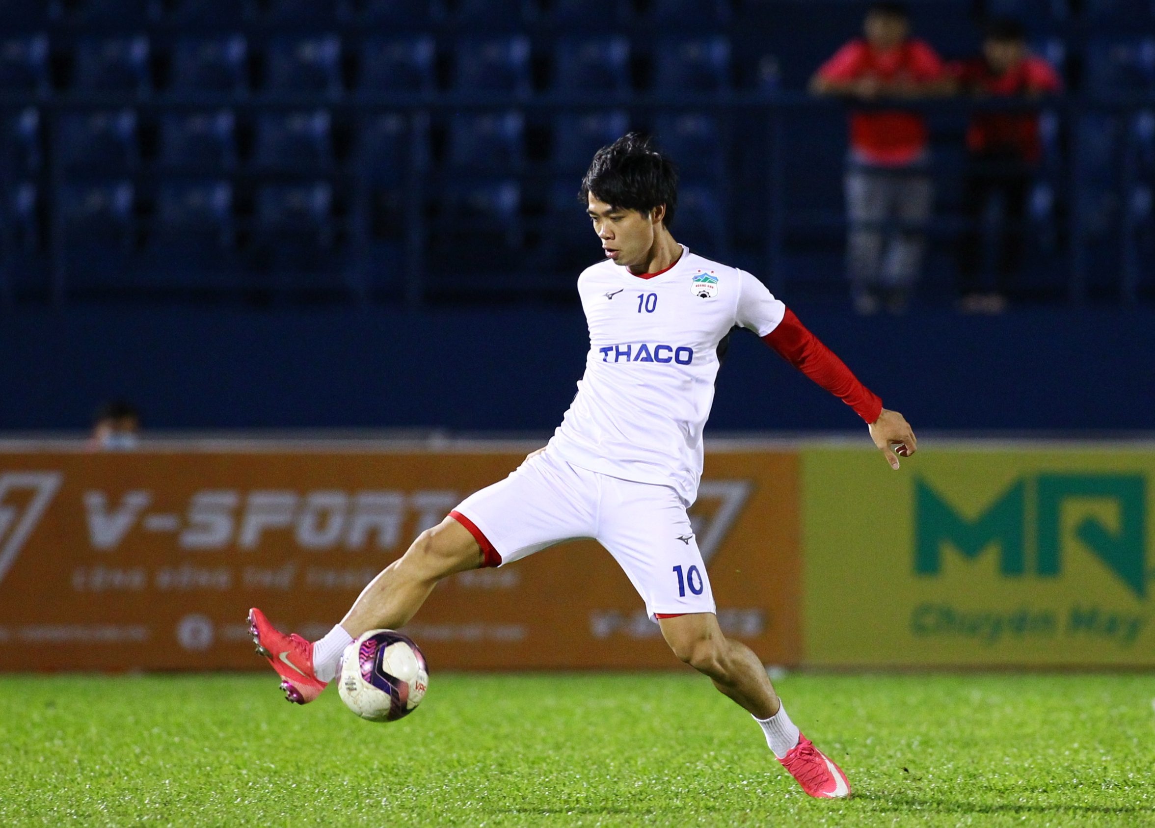 cong phuong hoi quan hagl anh 1