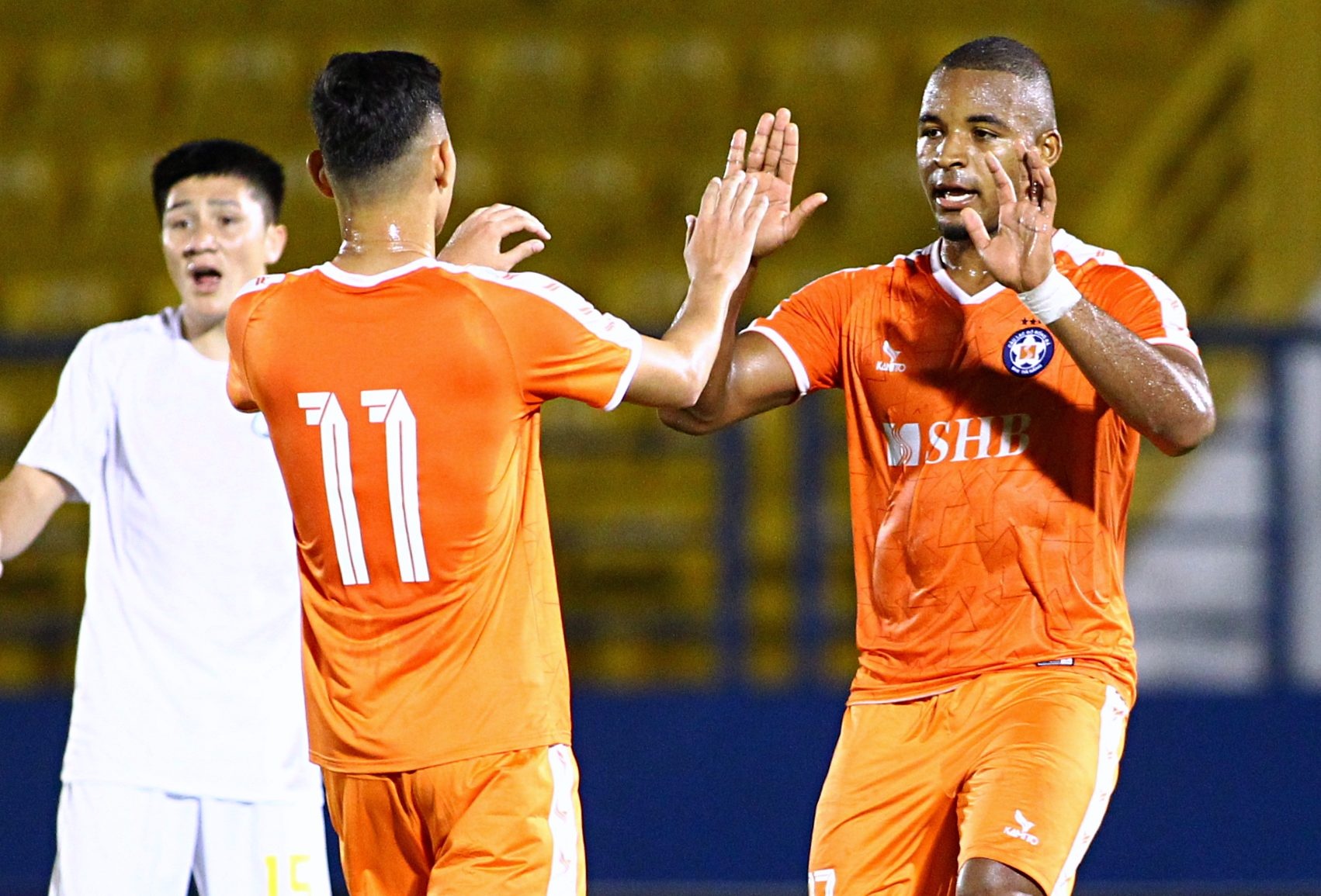 cong phuong hoi quan hagl anh 6