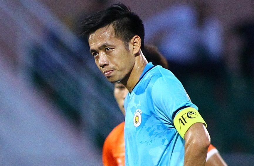 Van Quyet da hong phat den, Tan Truong mac sai lam hinh anh