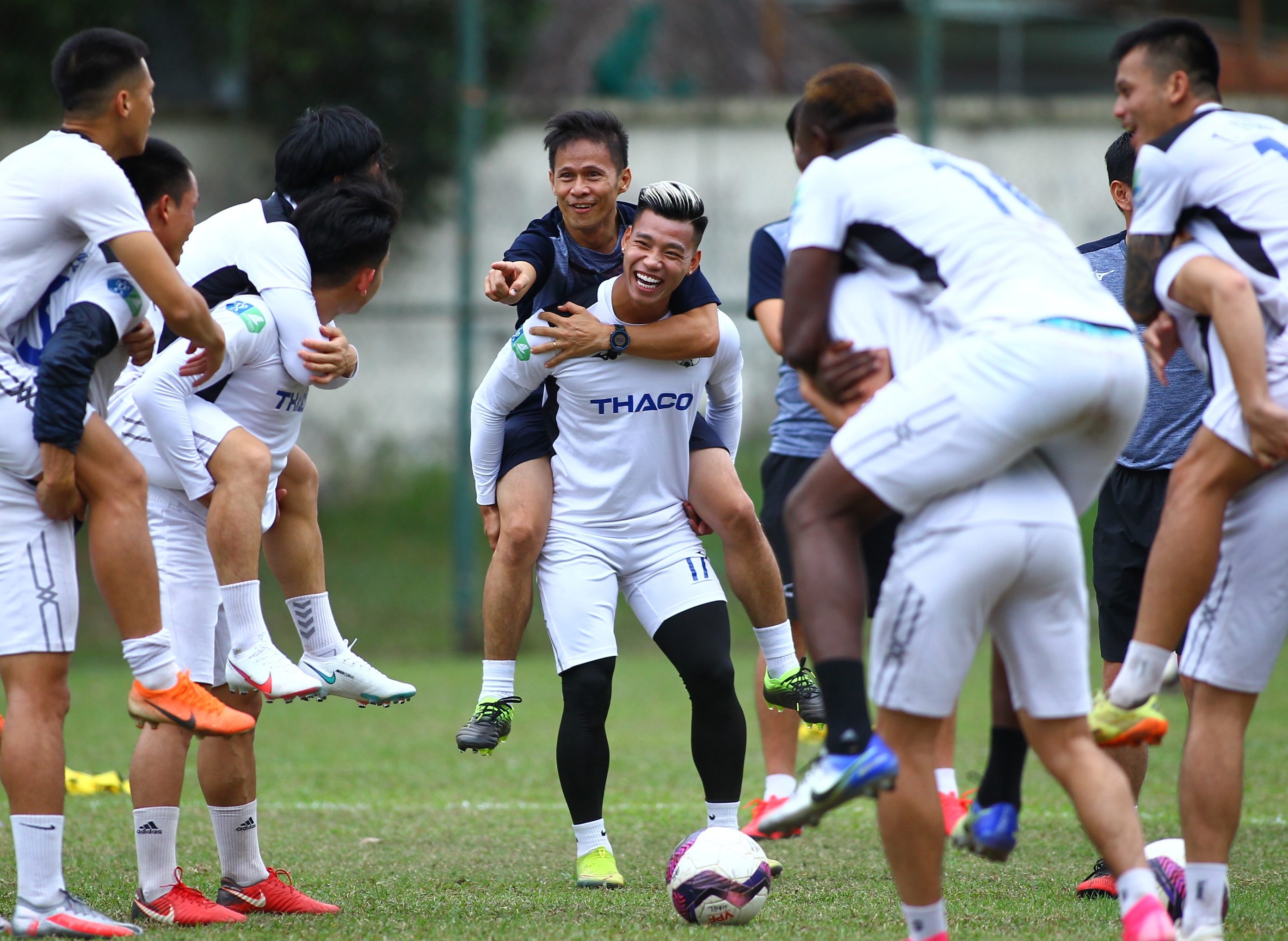 kiatisak dan dat hagl anh 5