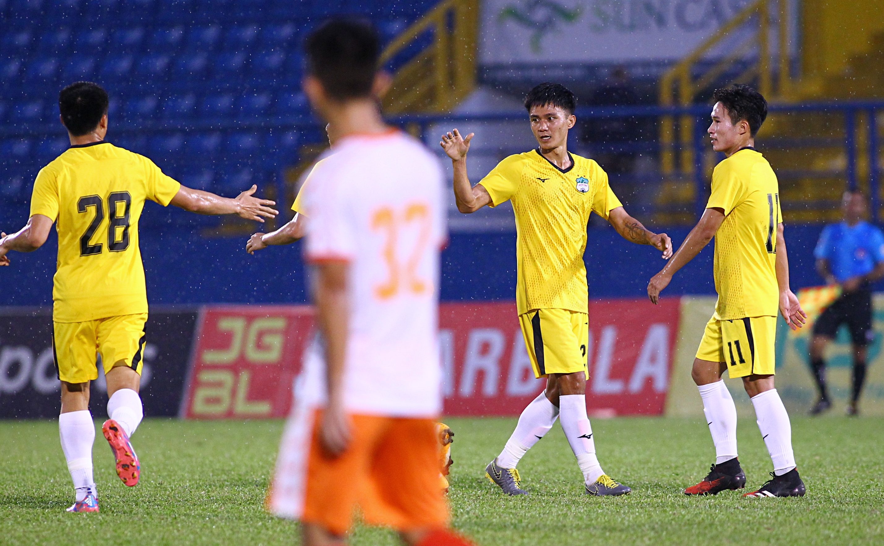 xuan truong mac sai lam anh 9