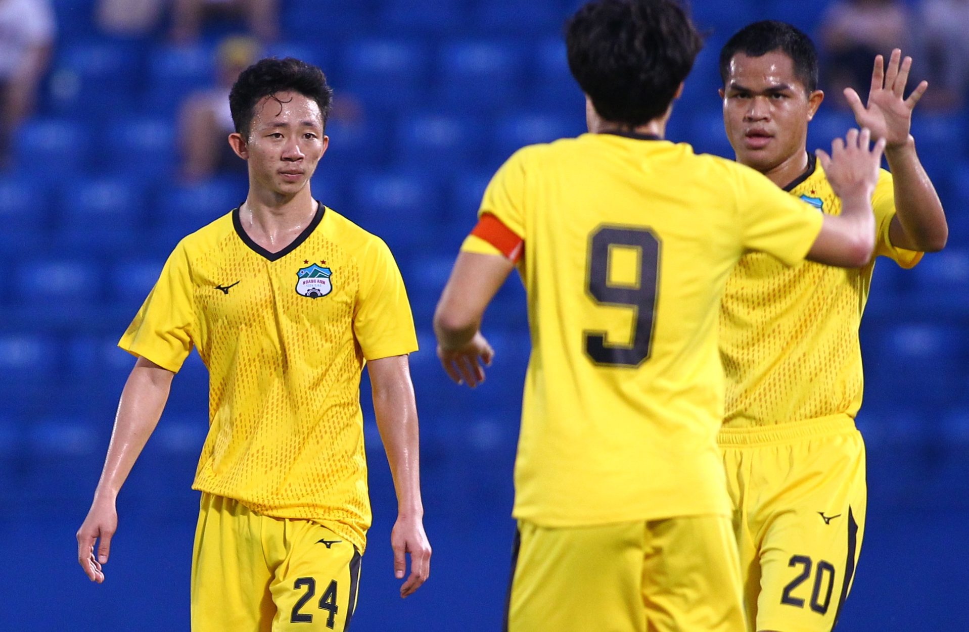 xuan truong mac sai lam anh 7