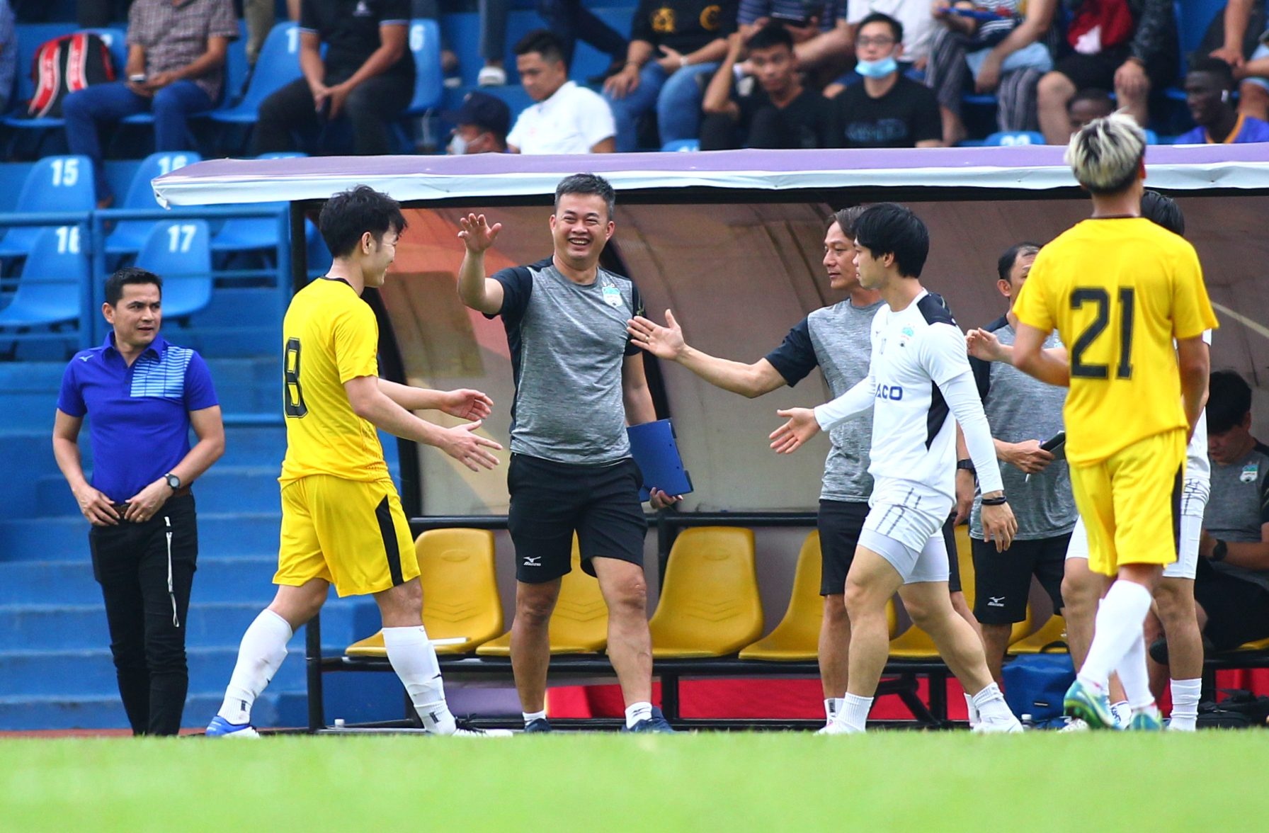 xuan truong mac sai lam anh 4