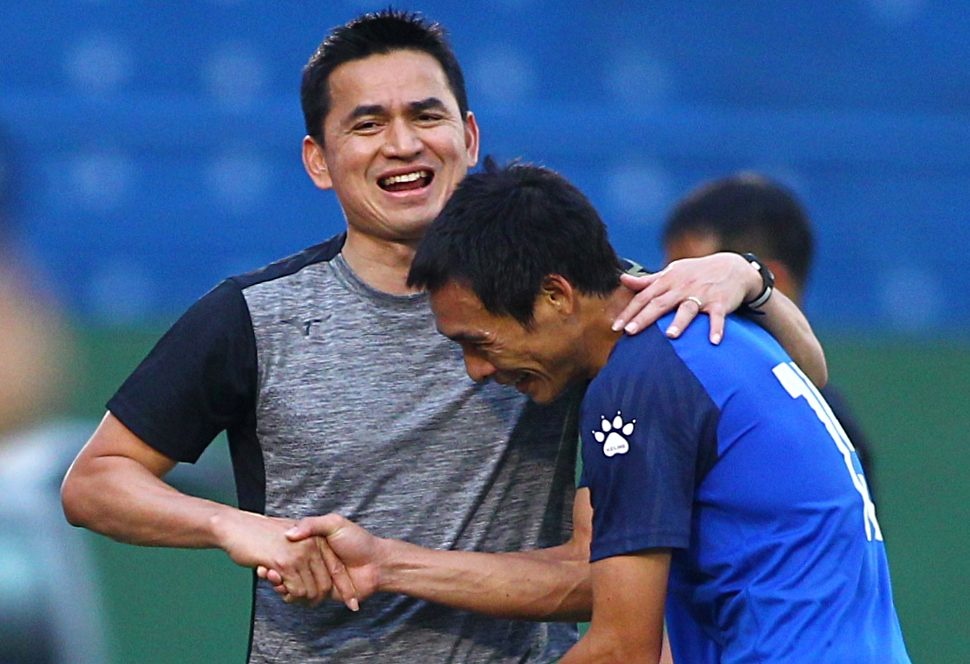 Kiatisak bat ngo khi Van Nhien choi bong o tuoi 39 hinh anh