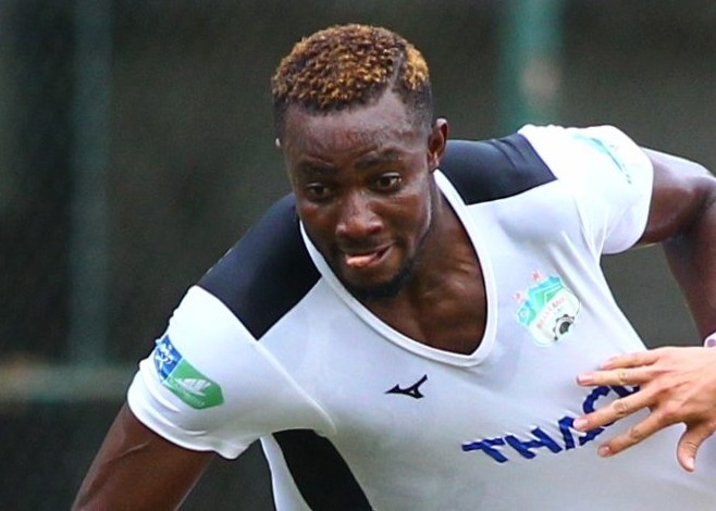 Cau thu nhap tich chinh phuc Kiatisak hinh anh