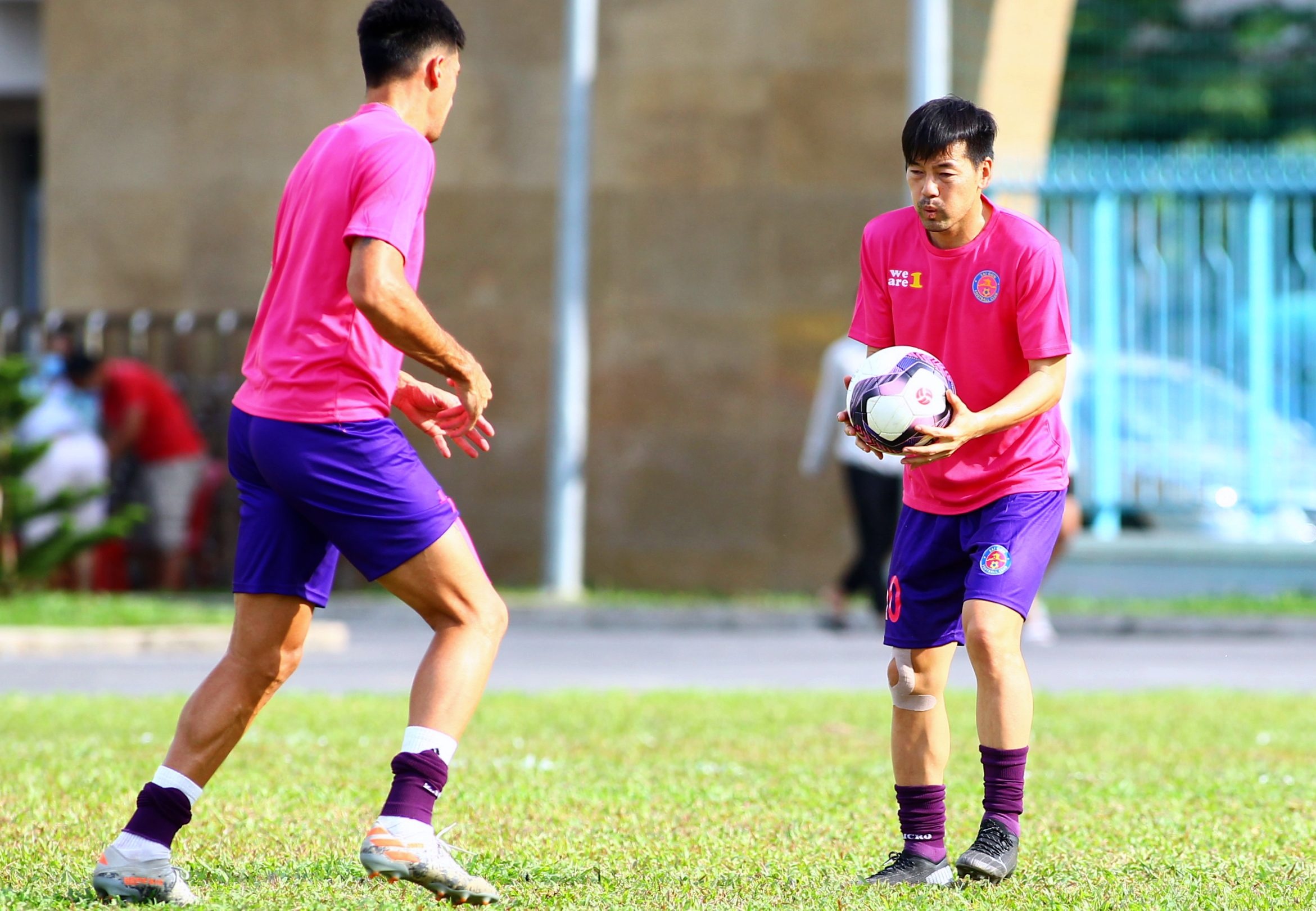 daisuke matsui ghi ban cho sai gon anh 1