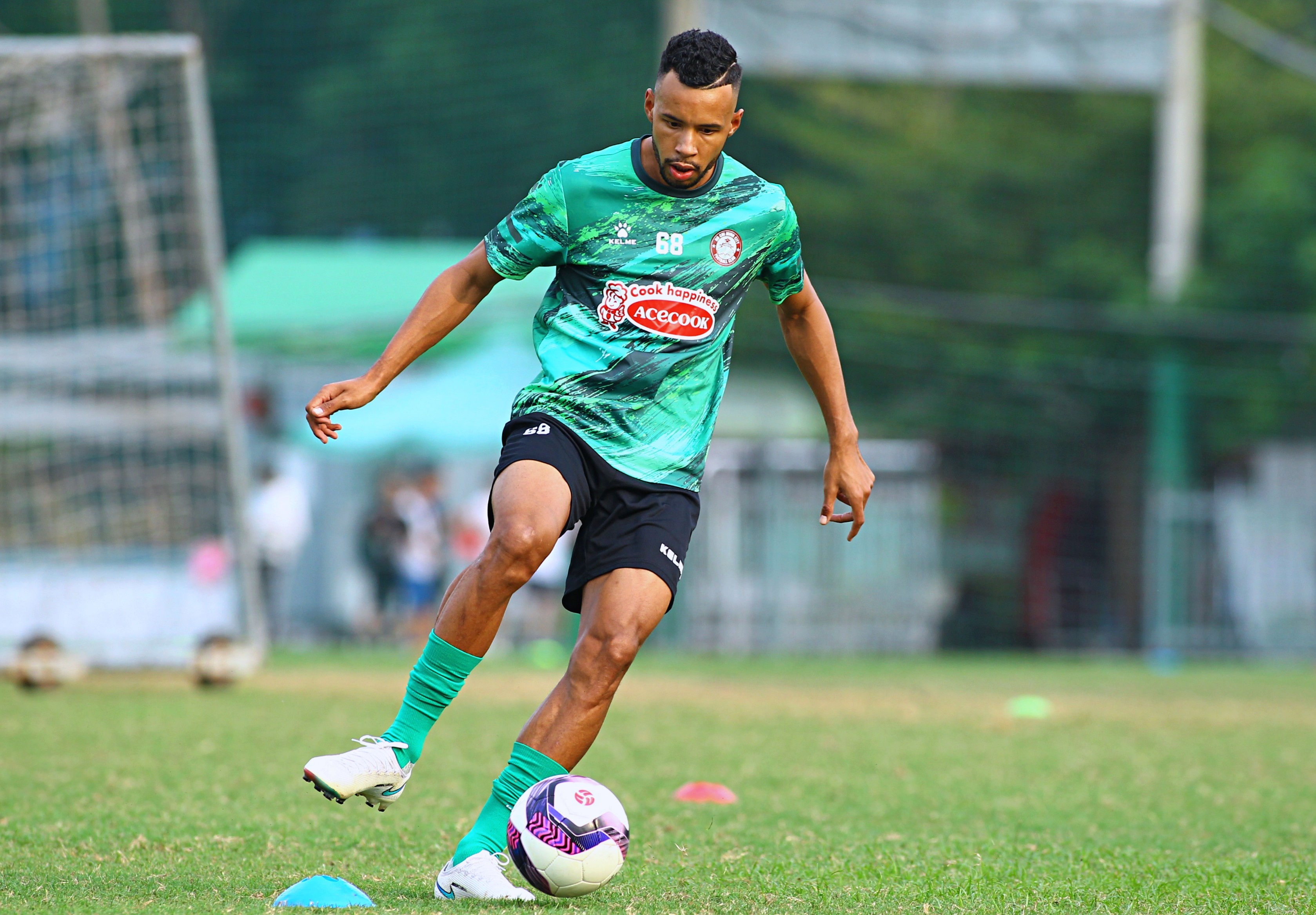 chan sut 8 ty clb tp.hcm anh 4