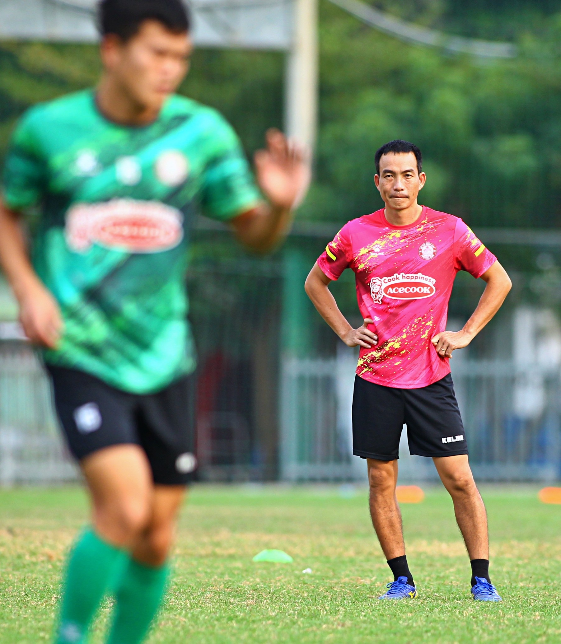 chan sut 8 ty clb tp.hcm anh 5