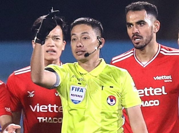 Luat moi khien Viettel mat qua phat den truoc CLB Ha Noi hinh anh