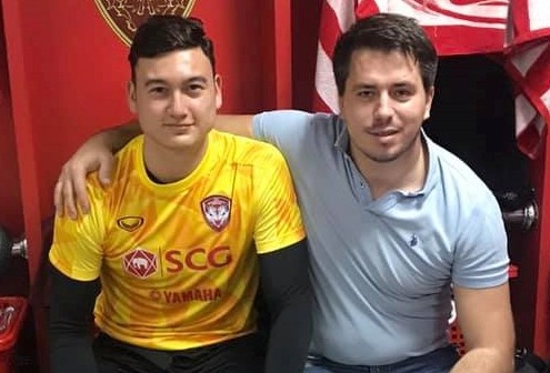 Nguoi dai dien Van Lam binh tinh truoc nguy co bi kien len FIFA hinh anh