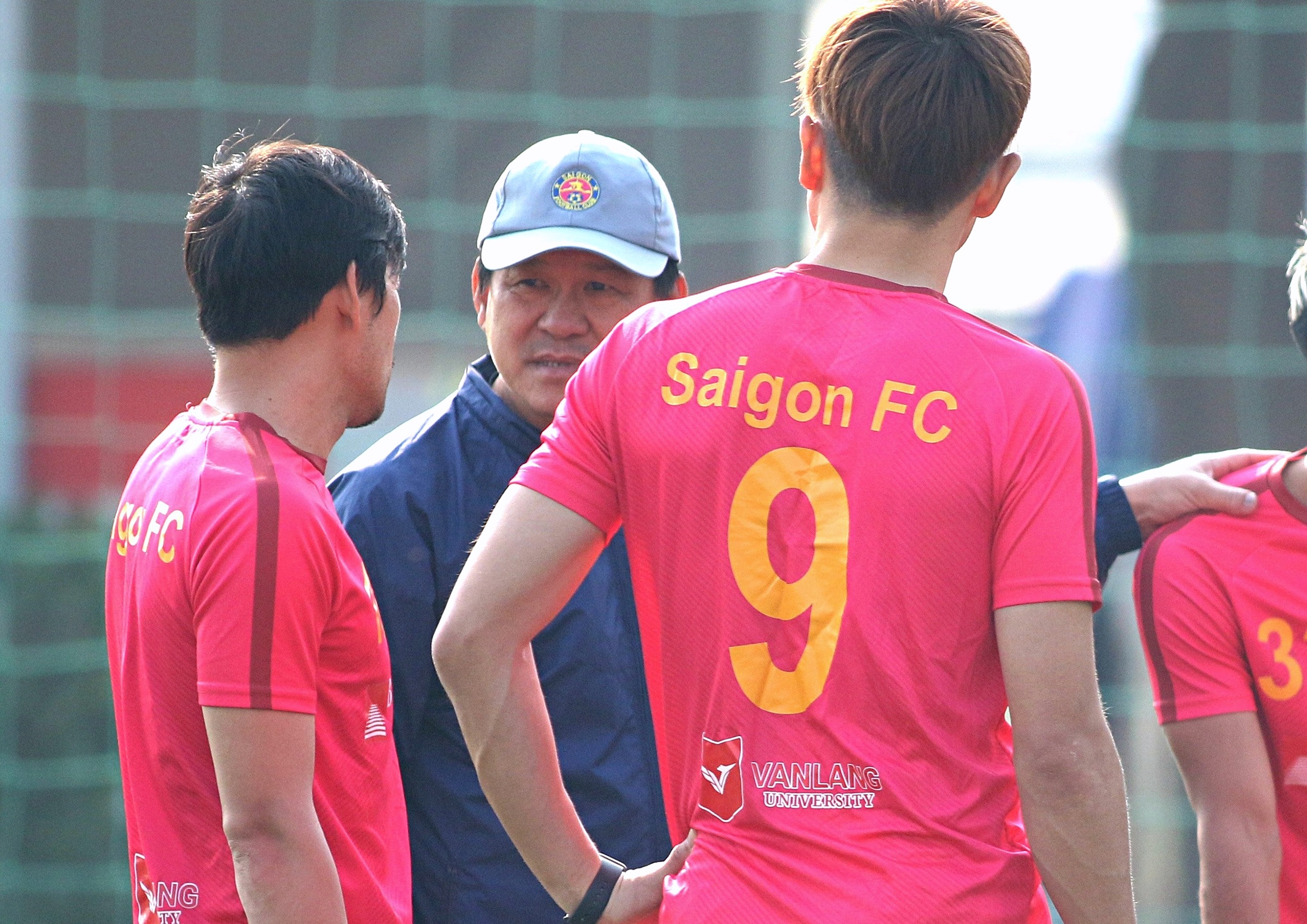 ngoai binh karube ryutaro anh 8