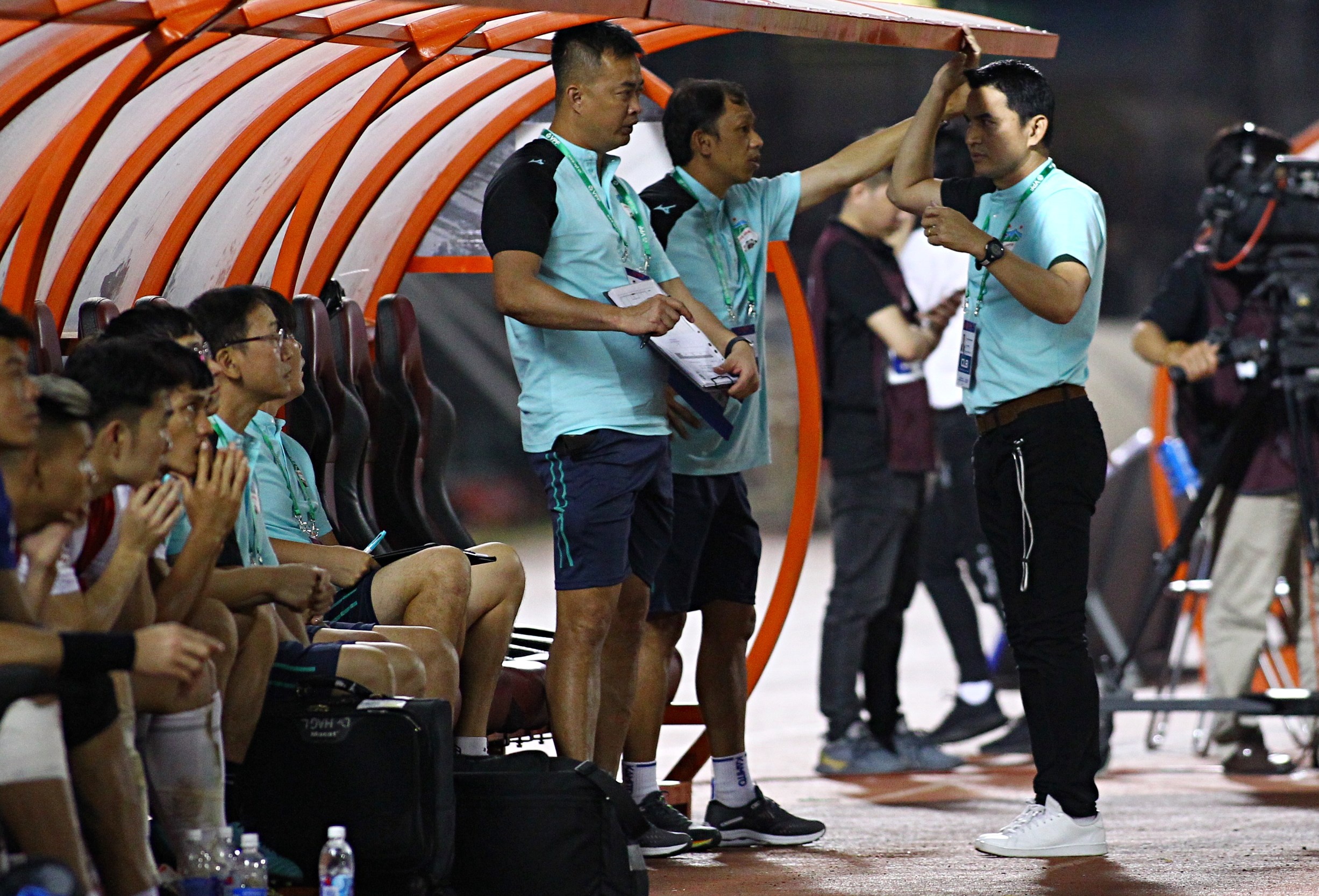 hagl thua clb sai gon anh 9