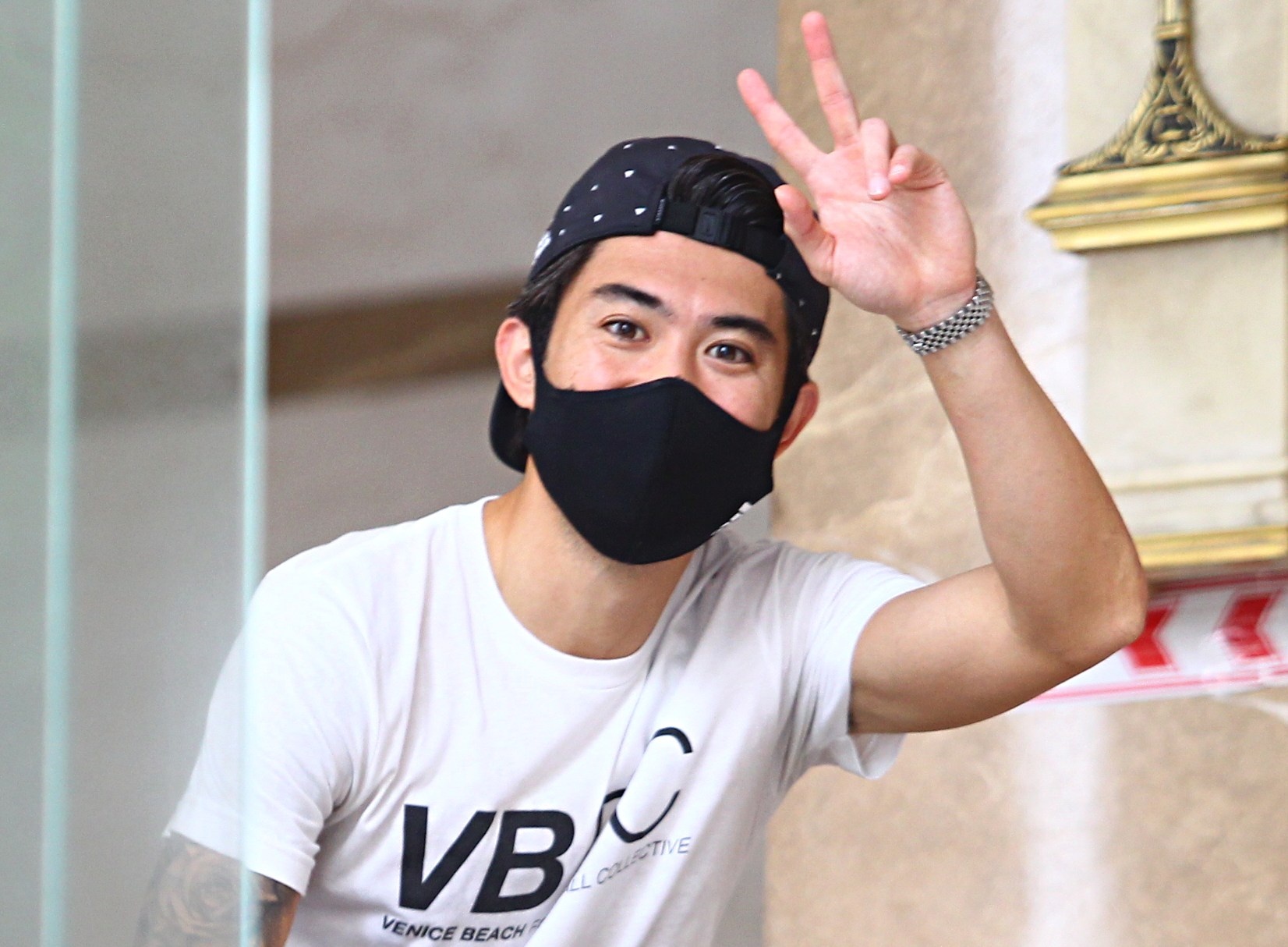 Lee Nguyen phai kiem tra y te khi hoi quan cung CLB TP.HCM hinh anh