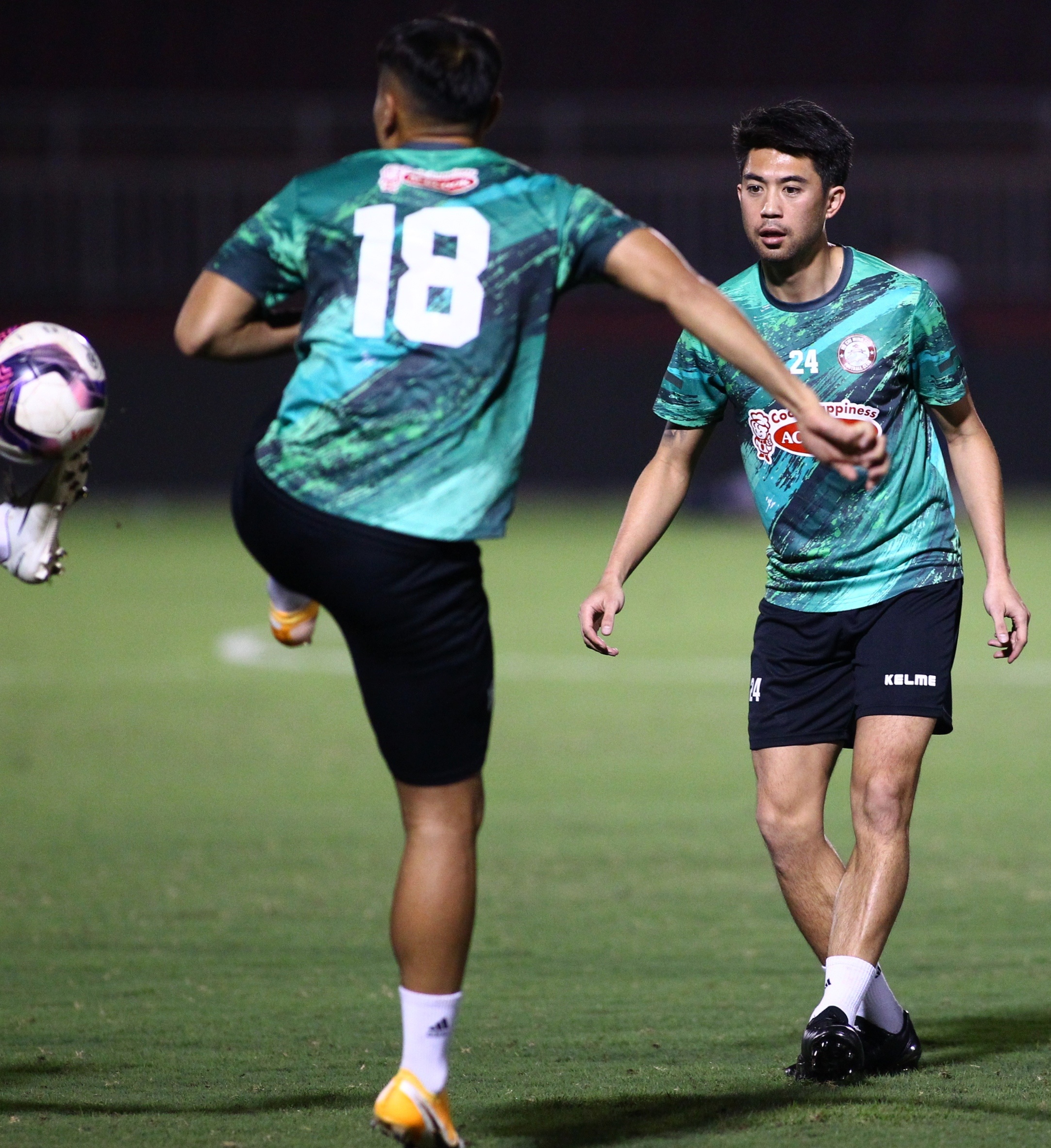 lee nguyen ra mat clb tphcm anh 6