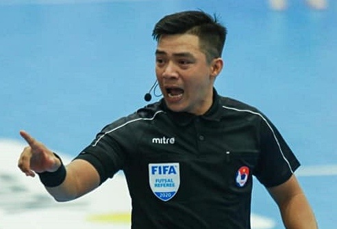 Trong tai FIFA: 'Quyet dinh cam tinh cho tuyen Viet Nam' hinh anh