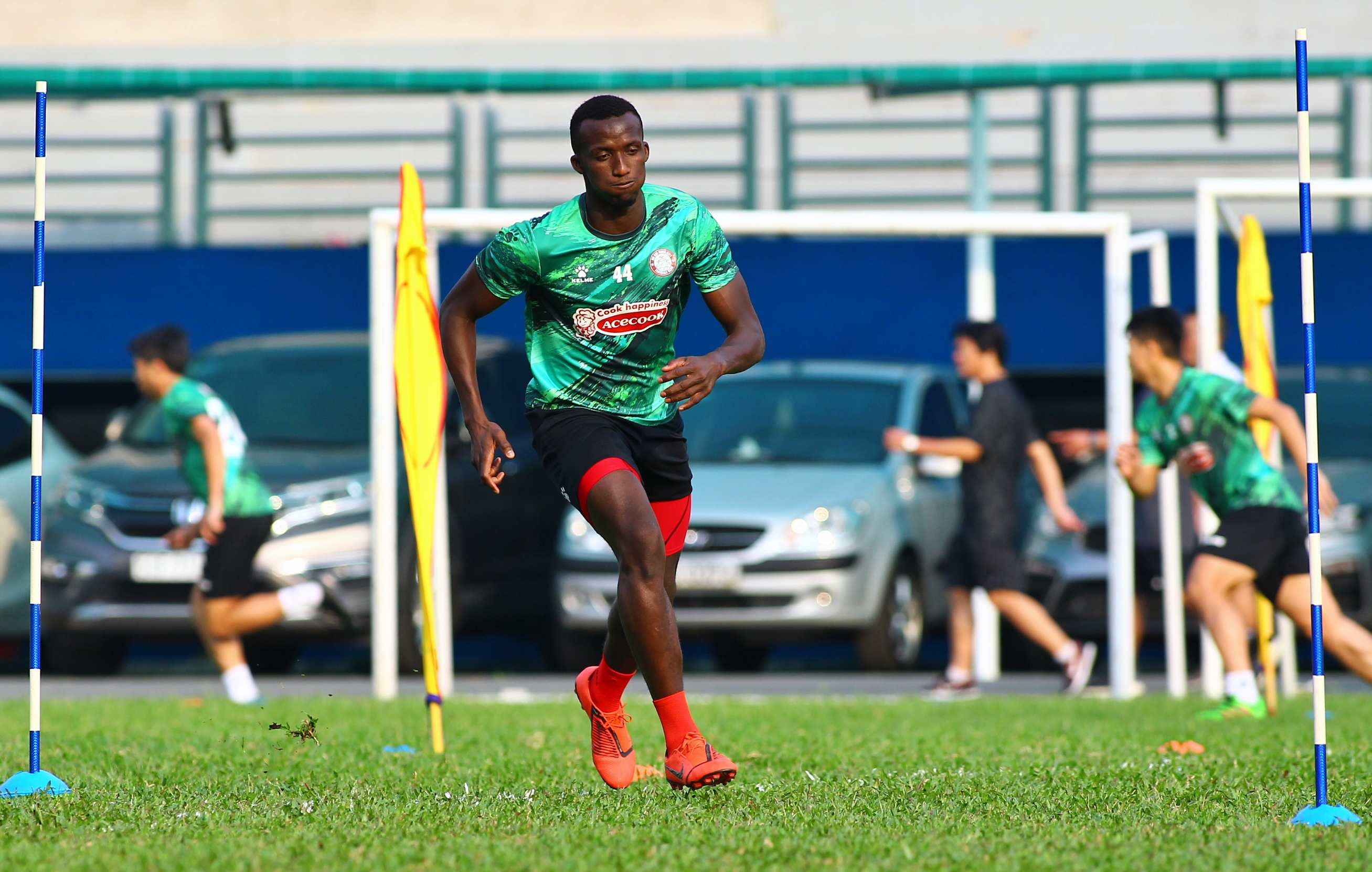 lee nguyen da tran long an anh 8