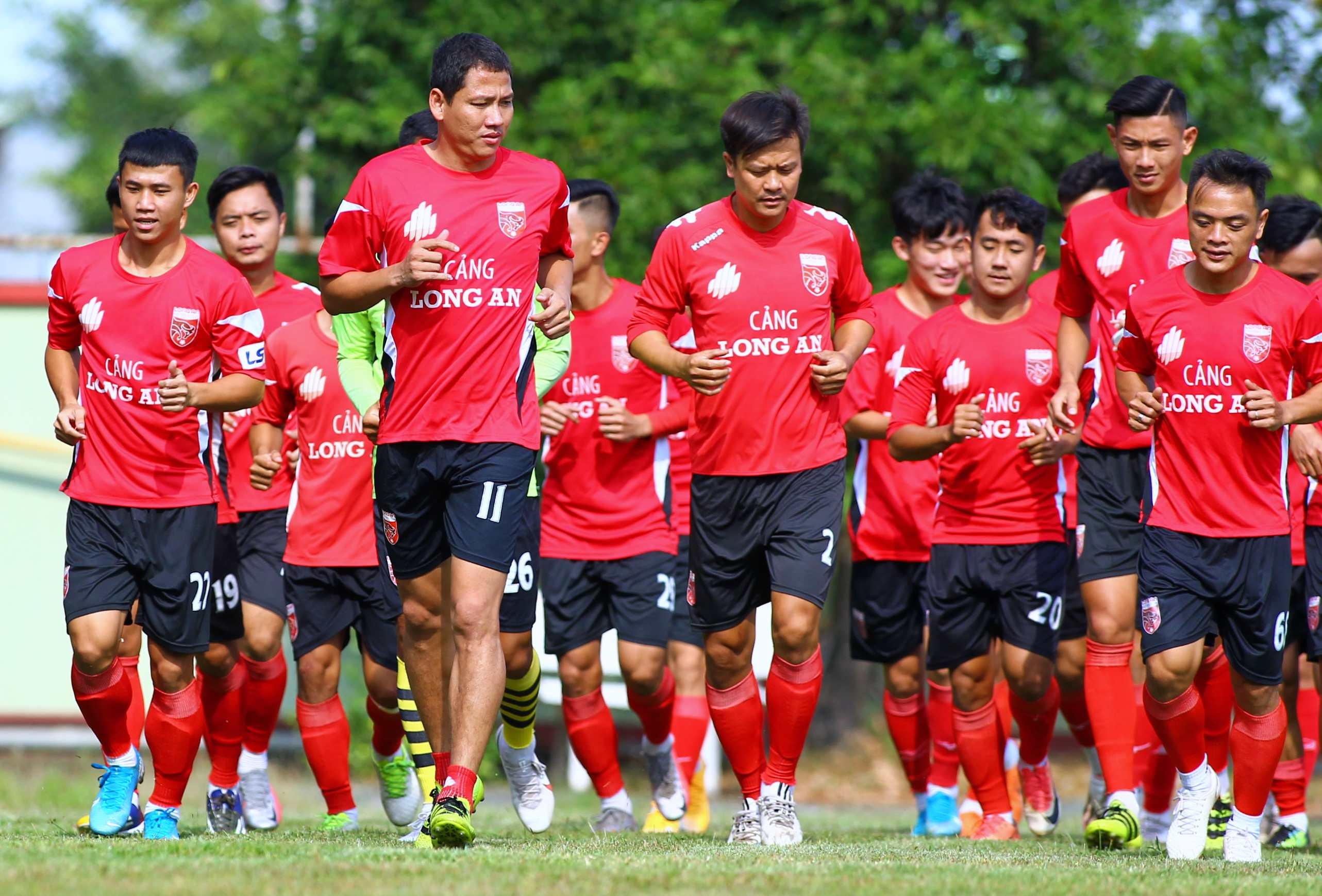 anh duc ra mat clb long an anh 4