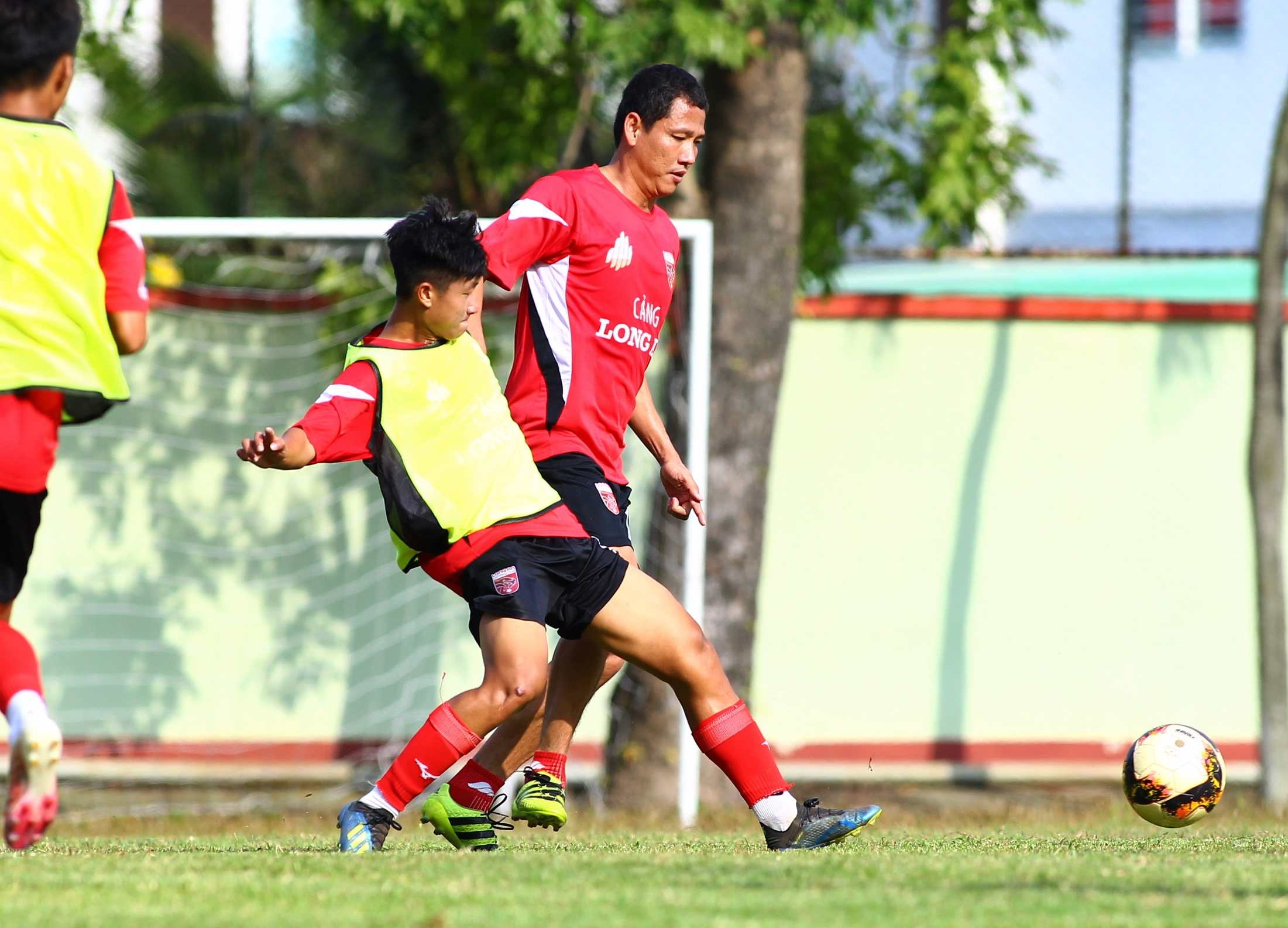 anh duc ra mat clb long an anh 5