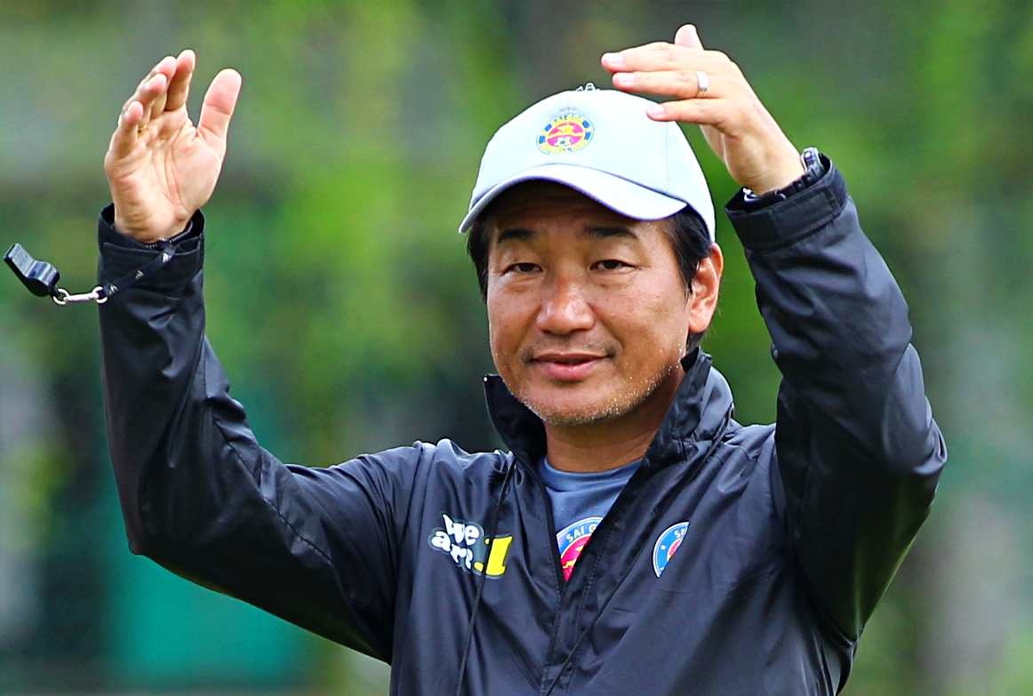 CLB Sai Gon sa thai HLV nguoi Nhat Ban hinh anh