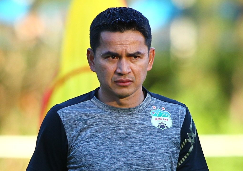 Kiatisuk: 'HAGL dung nghi an Binh Dinh la de' hinh anh