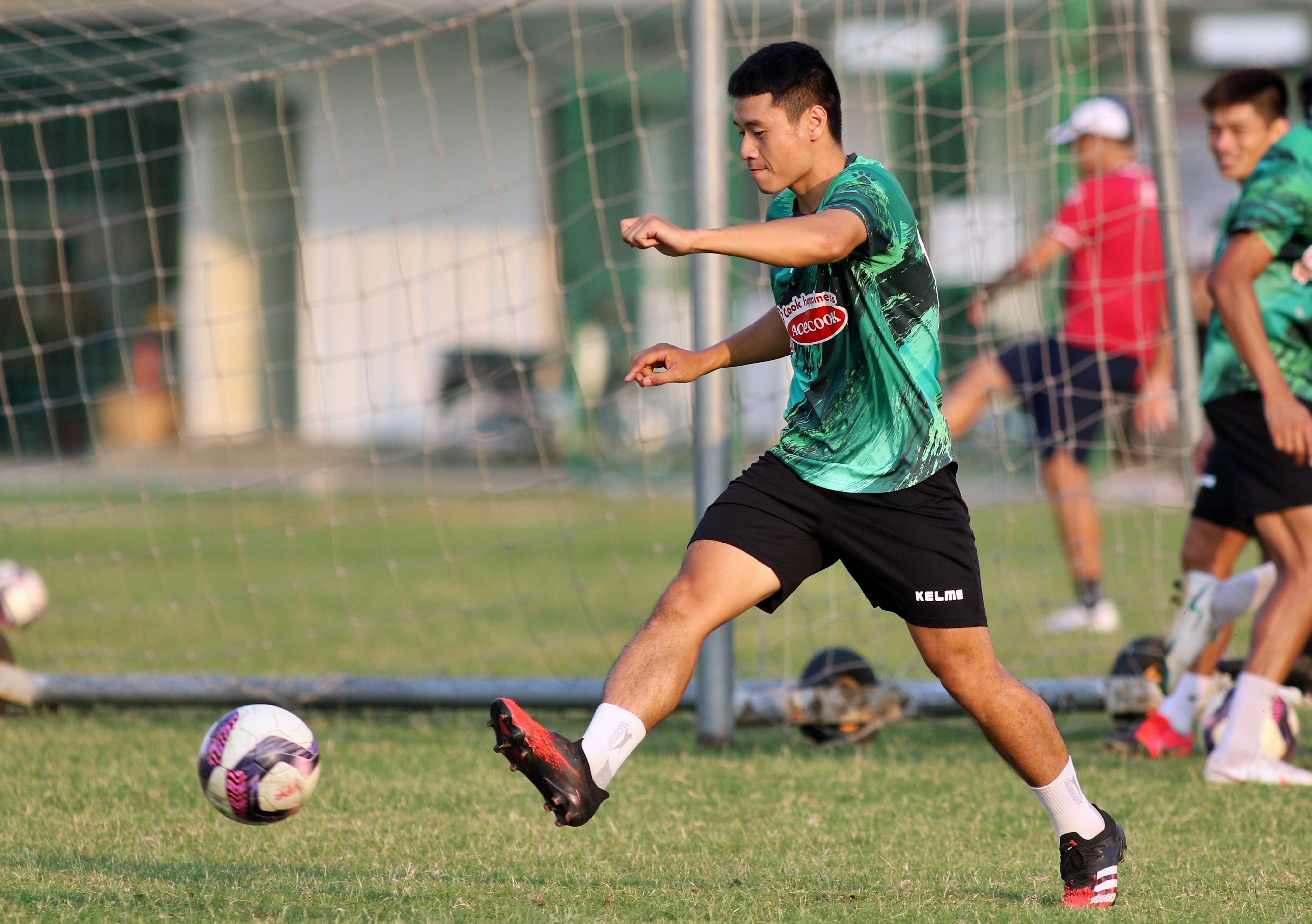 phan thanh hau bi gach ten anh 3