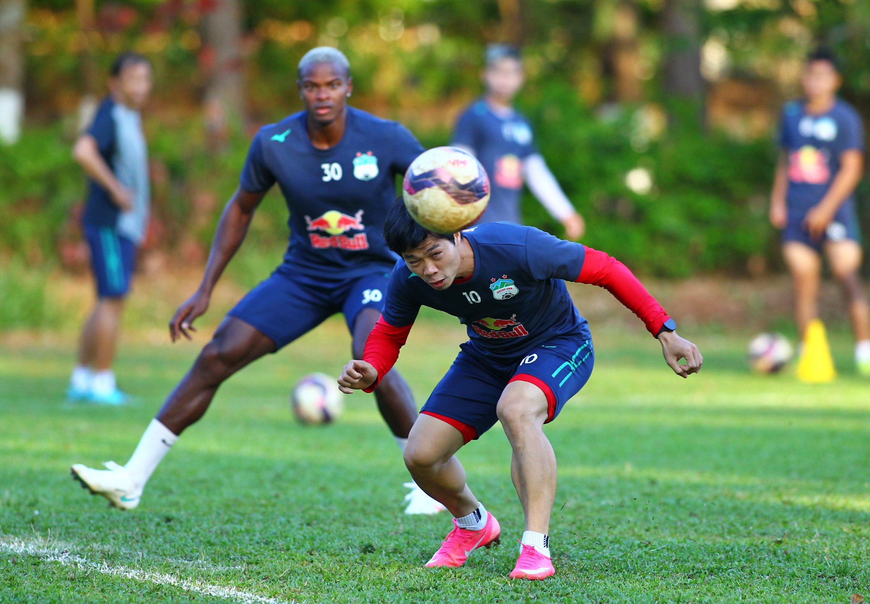 cong phuong tap ghi ban bang dau anh 2