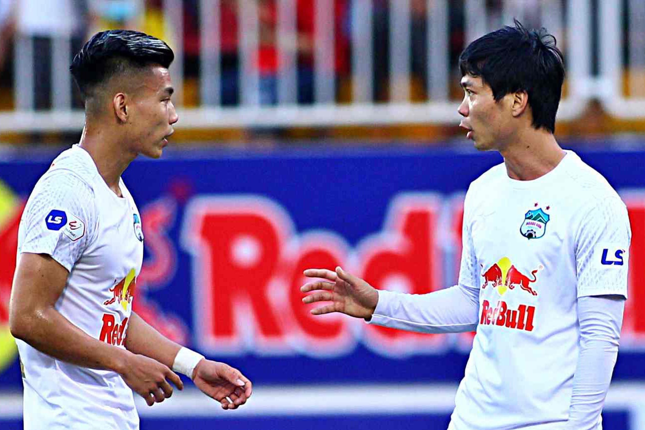 Van Thanh bi Cong Phuong nhac nho vi mac loi hinh anh