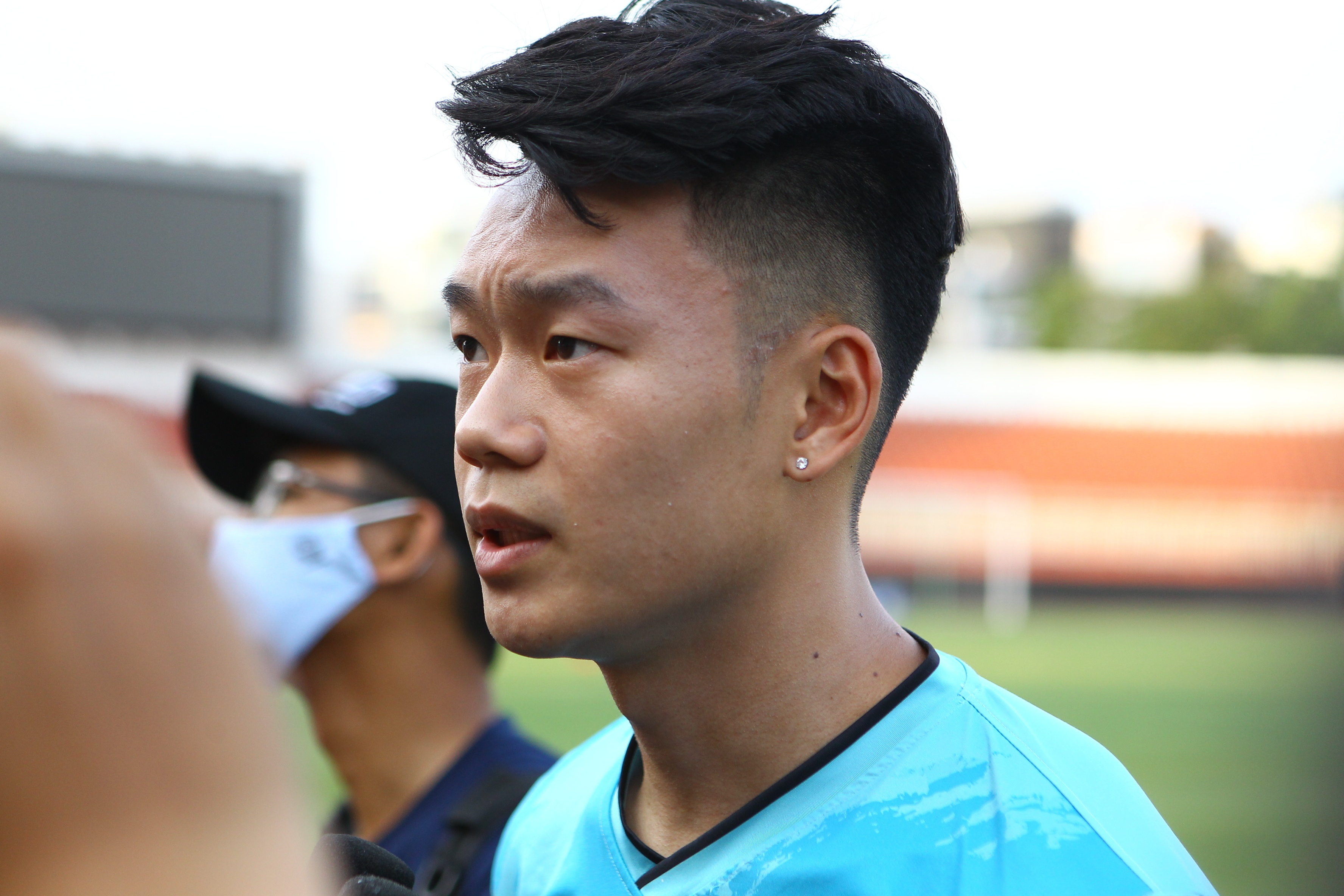 Thanh Chung canh giac trong lan dau kem Lee Nguyen hinh anh