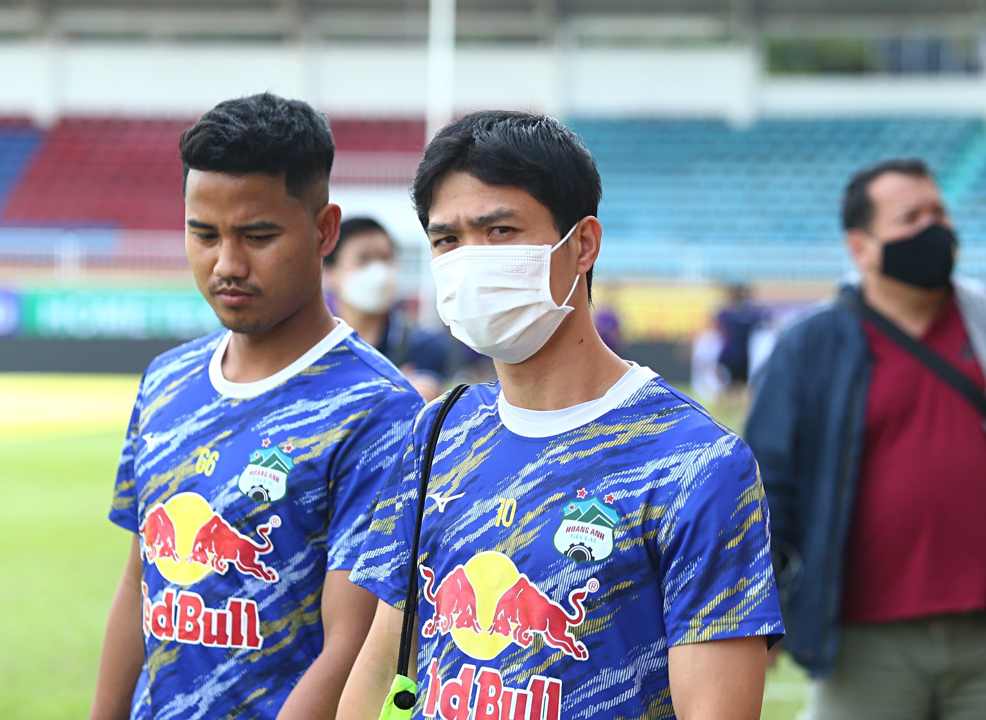 Kiatisuk khong den buoi tap cua HAGL anh 2