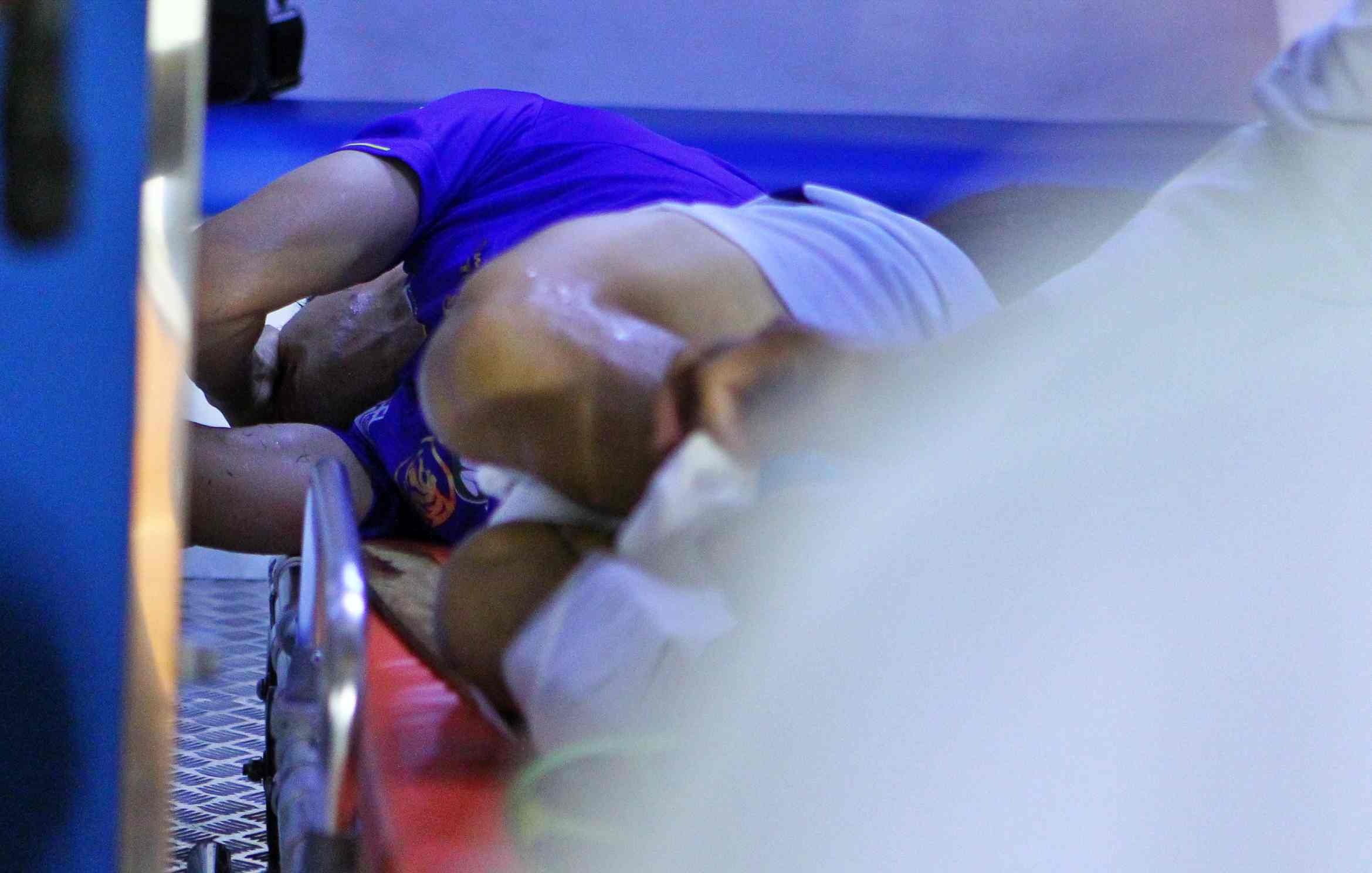 hoang thinh khien hung dung gay chan anh 10