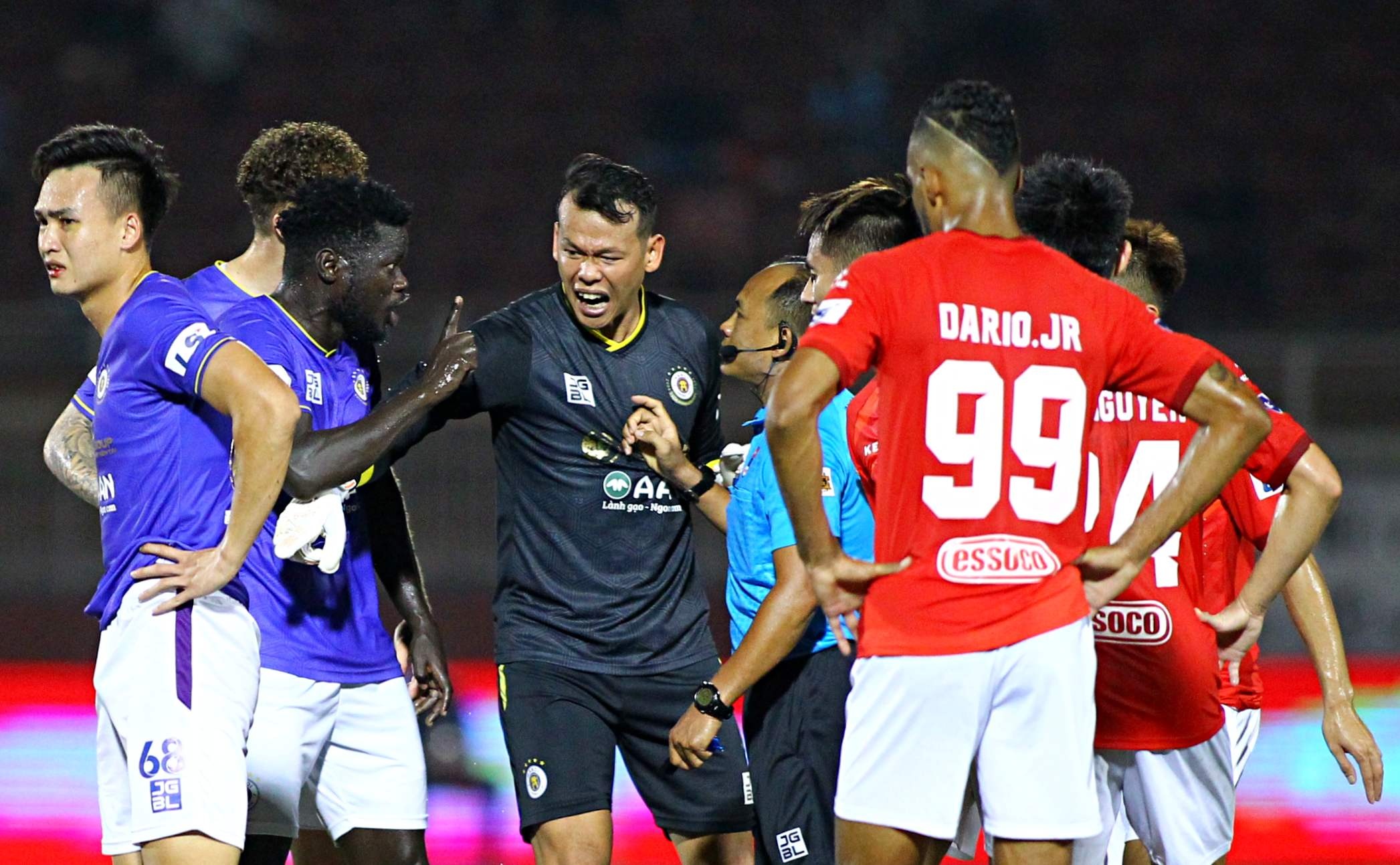 hung dung gay chan anh 1