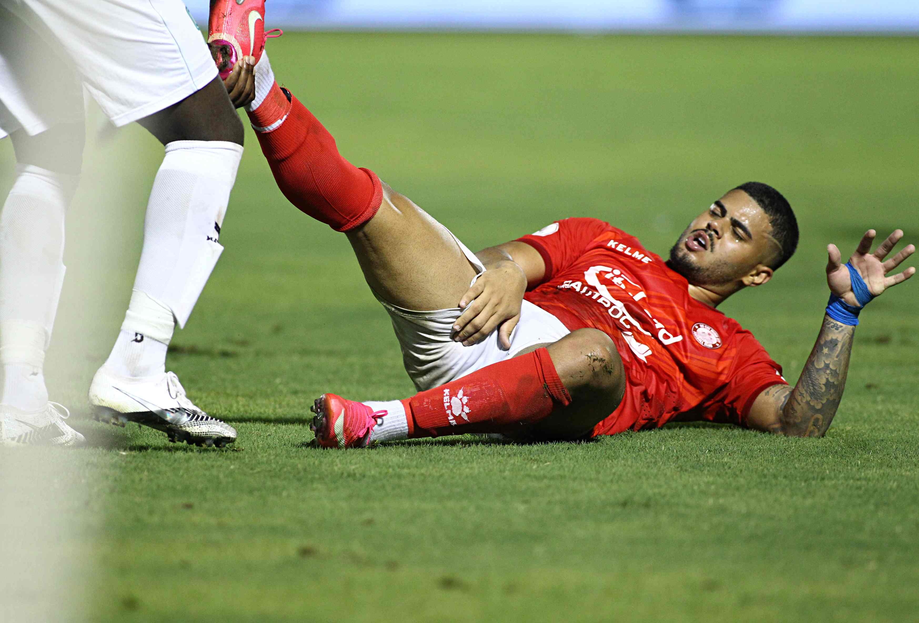 ngoai binh clb tp.hcm bi chuot rut anh 4