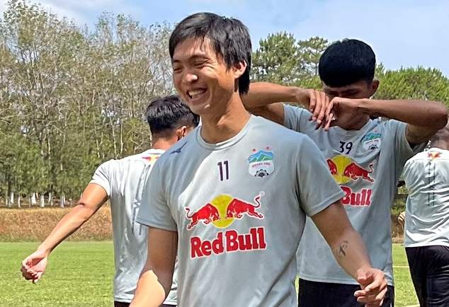 Tuan Anh tro lai tap luyen hinh anh