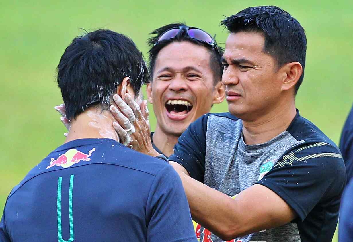 kiatisuk bi te nuoc anh 1