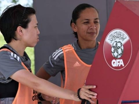 Bong da Viet Nam sap co trong tai VAR dau tien hinh anh