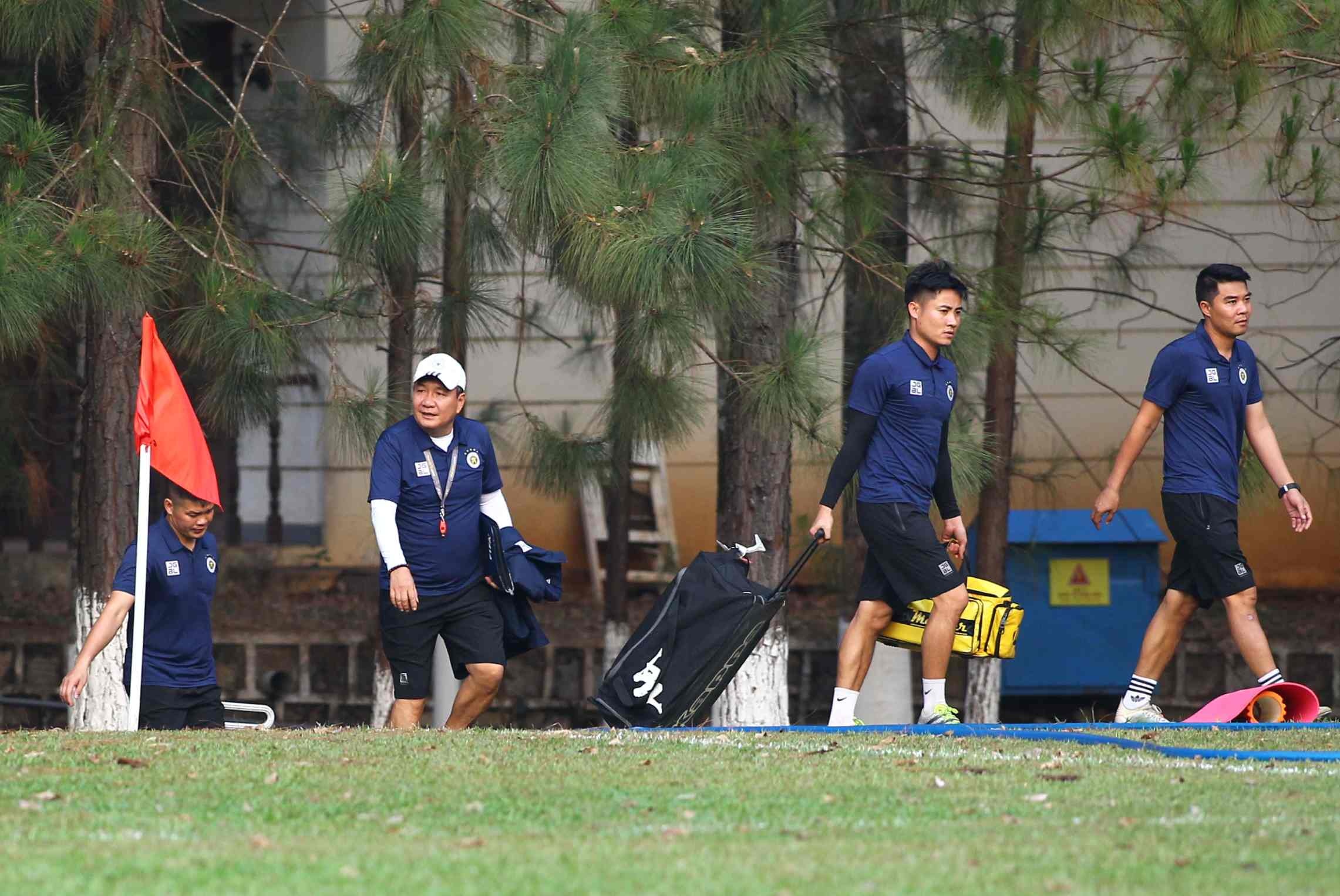 hlv han quoc cua ha noi anh 2