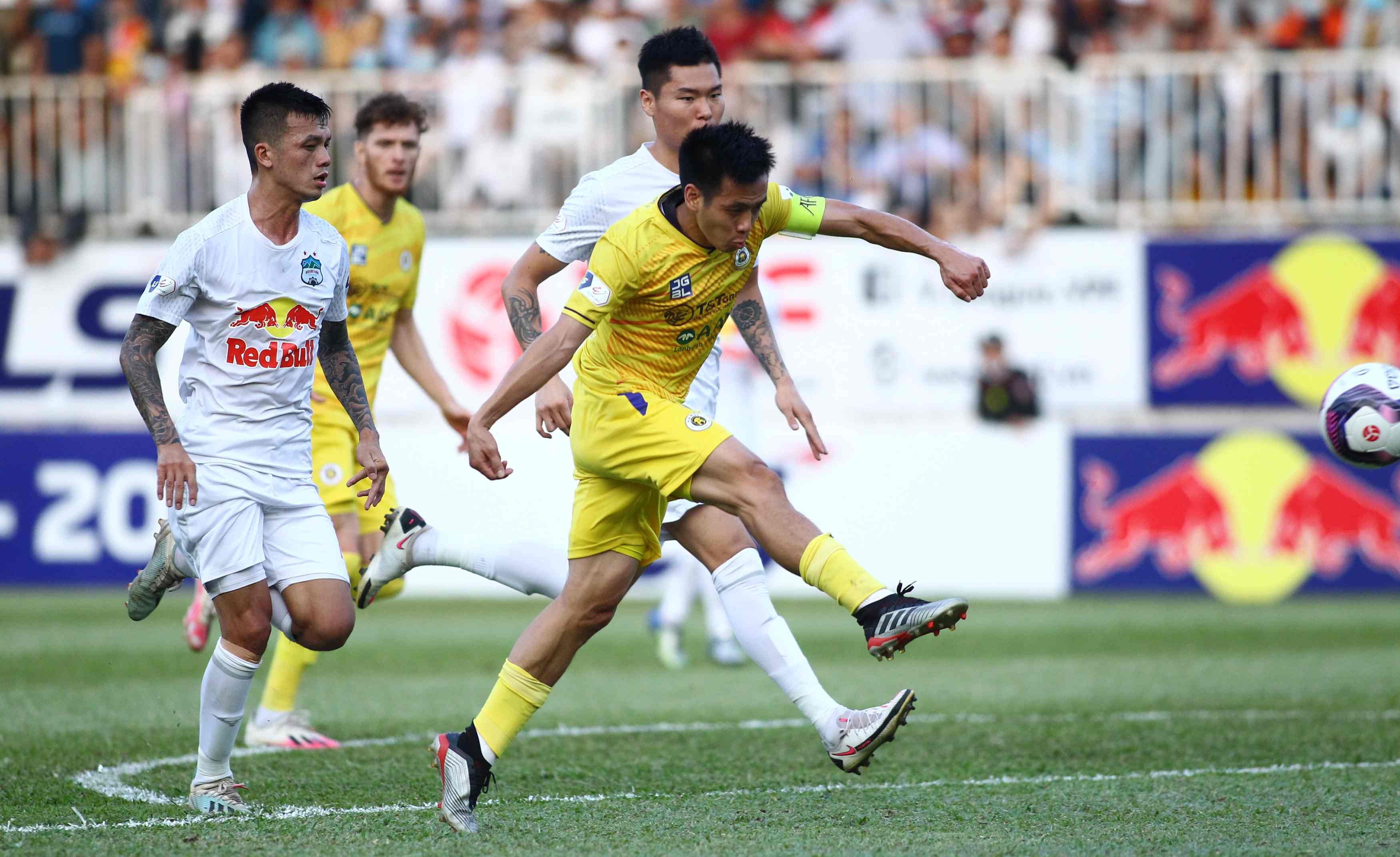 xuan truong xua duoi van quyet anh 6