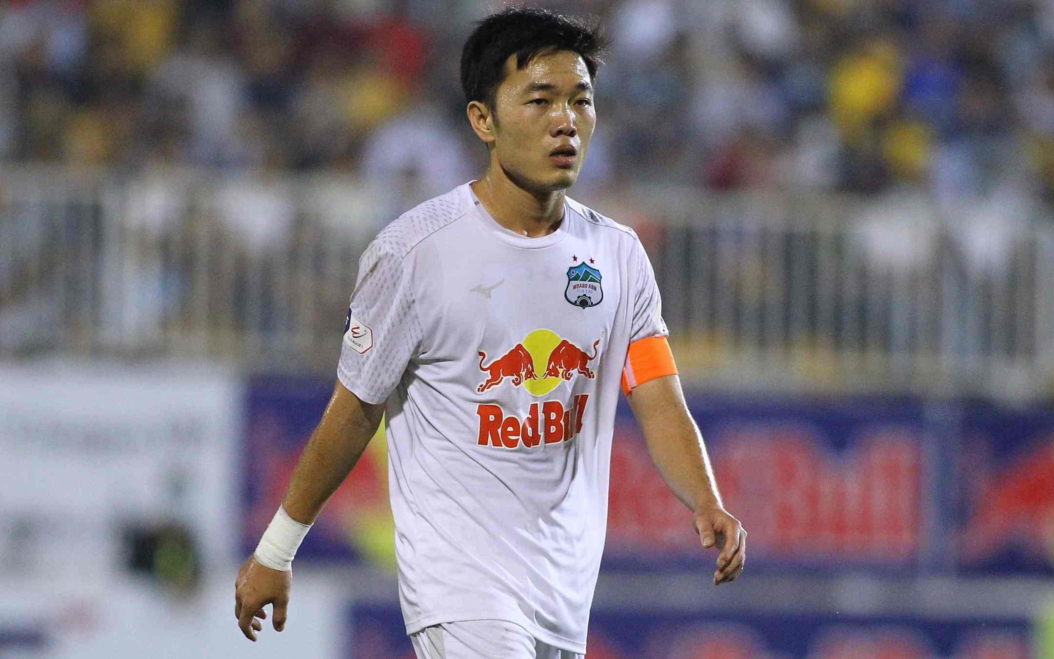 xuan truong xua duoi van quyet anh 8