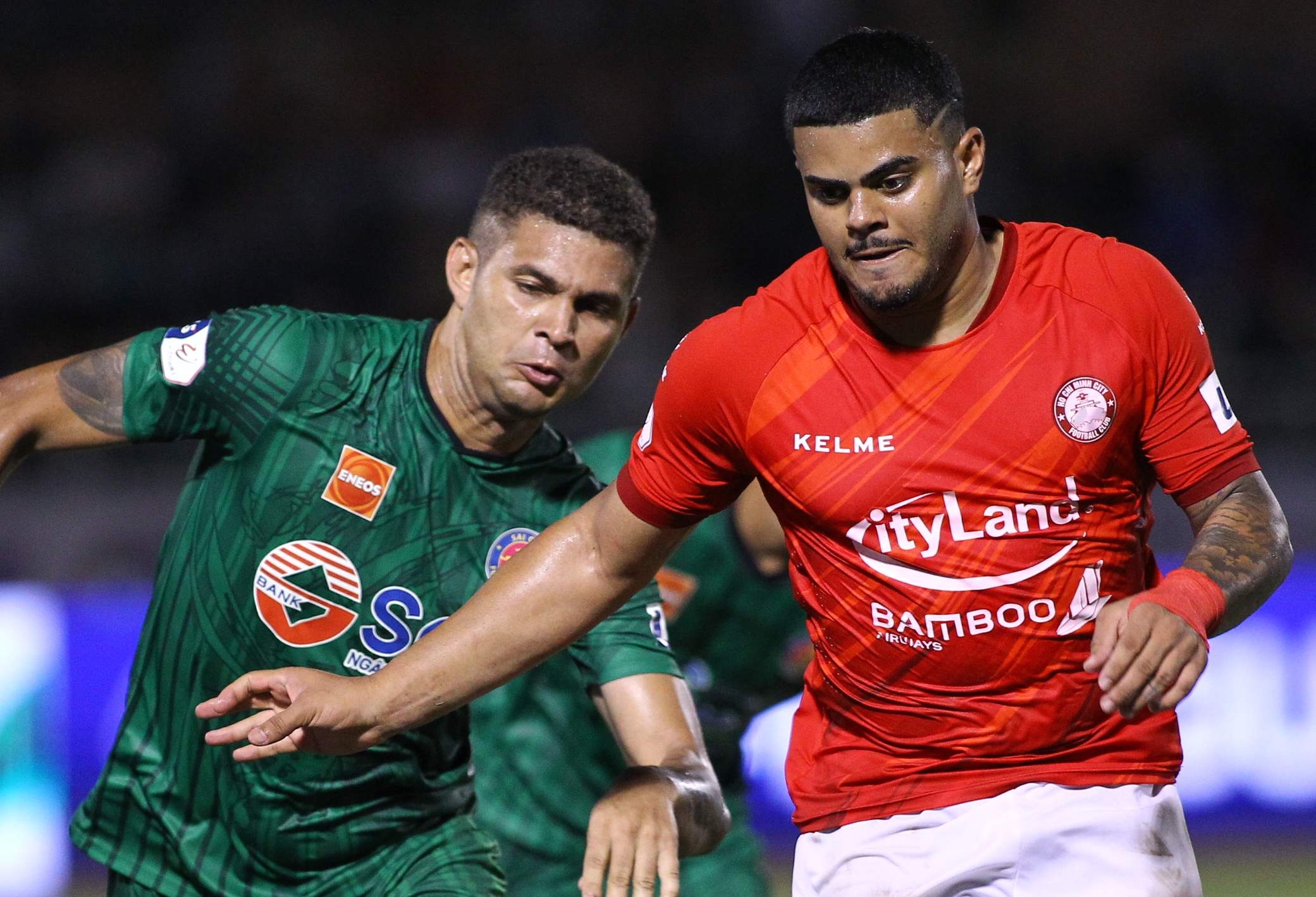 CLB Sai Gon va TP.HCM mua sam nguoc xu huong V.League hinh anh