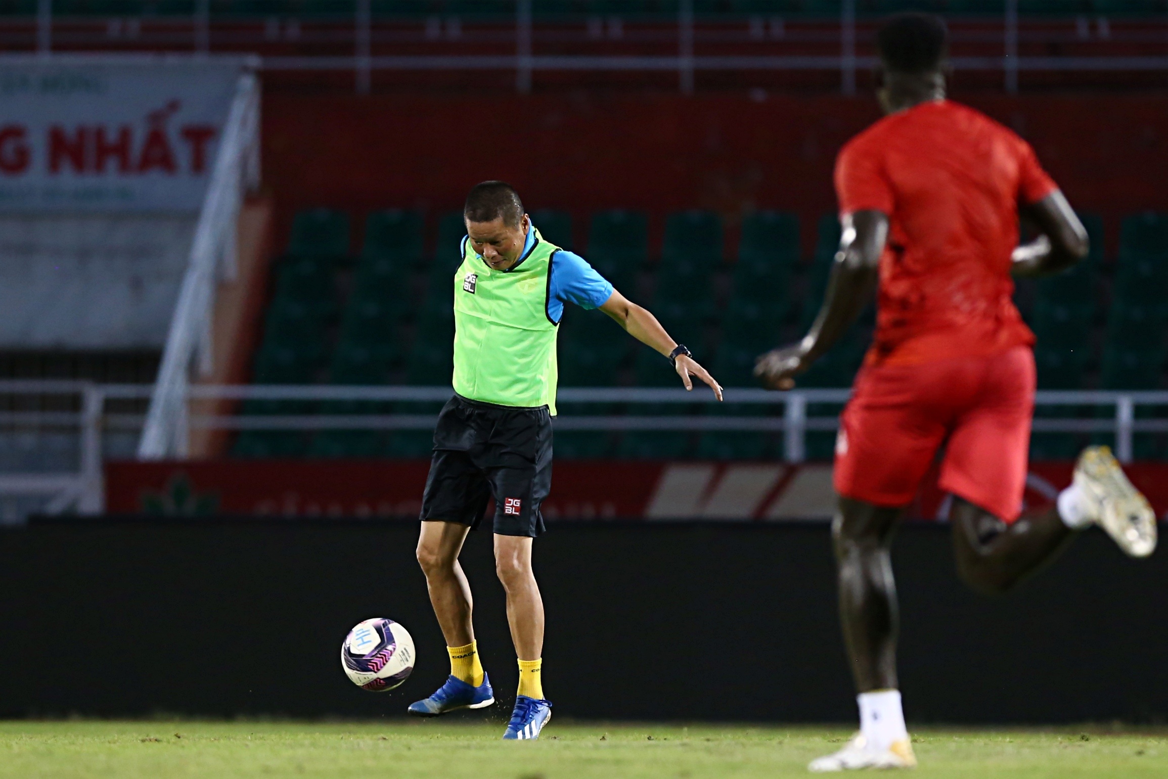 hai huy tu choi clb tp.hcm anh 9