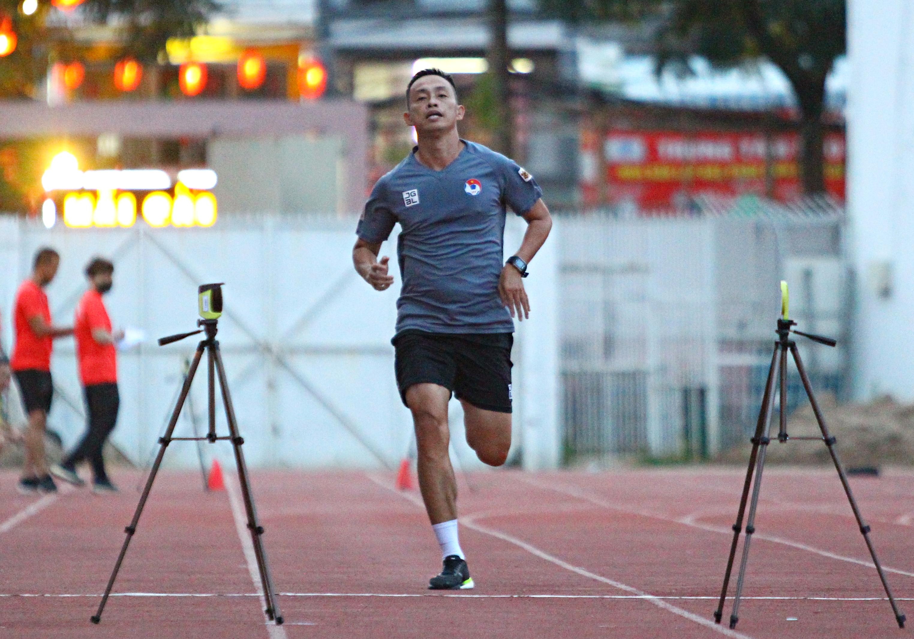 Trong tai Ngo Duy Lan duoc dac cach de dieu khien giai U23 Dong Nam A anh 1